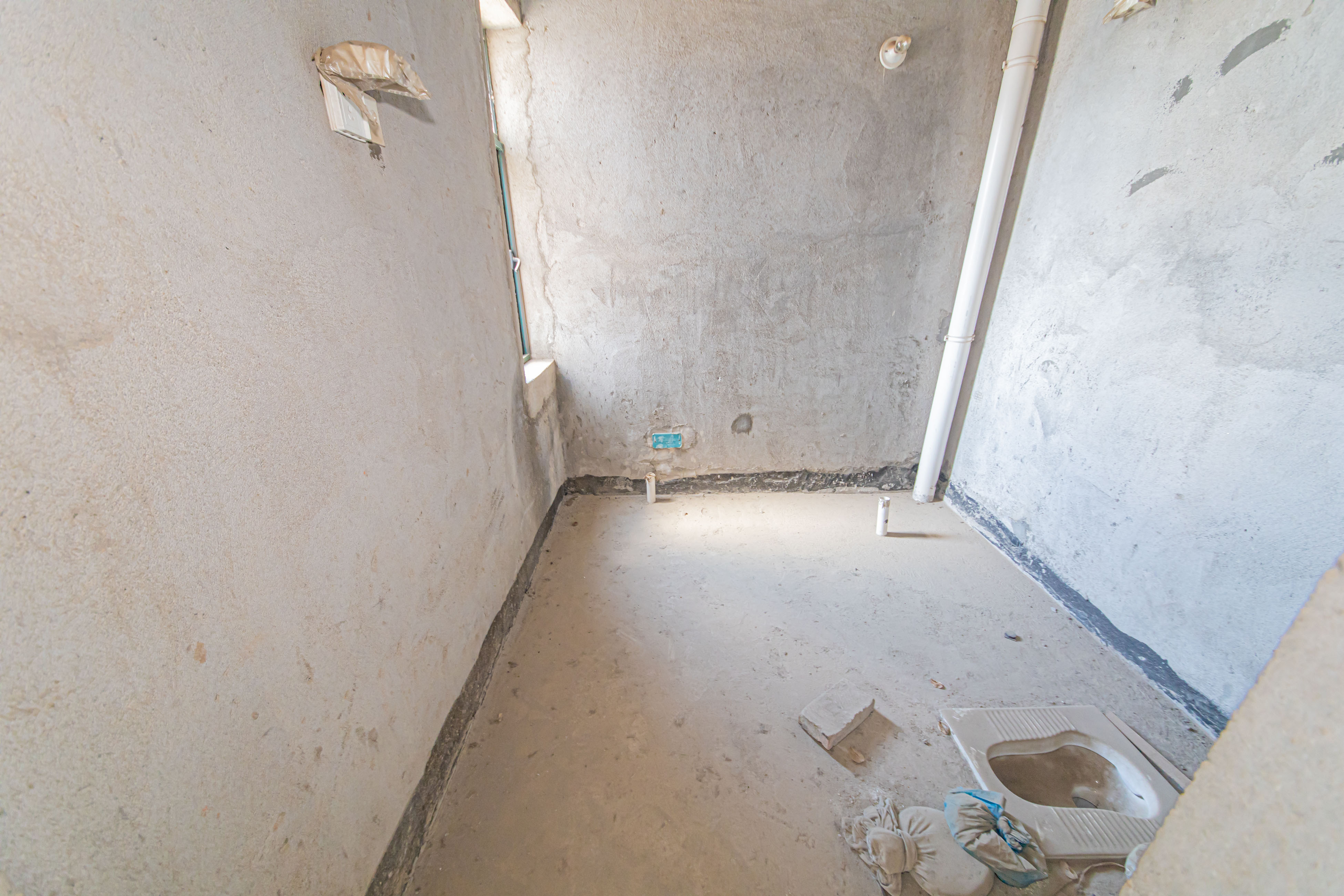 银桂苑 7室2厅3卫 205.0万 银桂苑 7室2厅3卫 205.0万卫生间