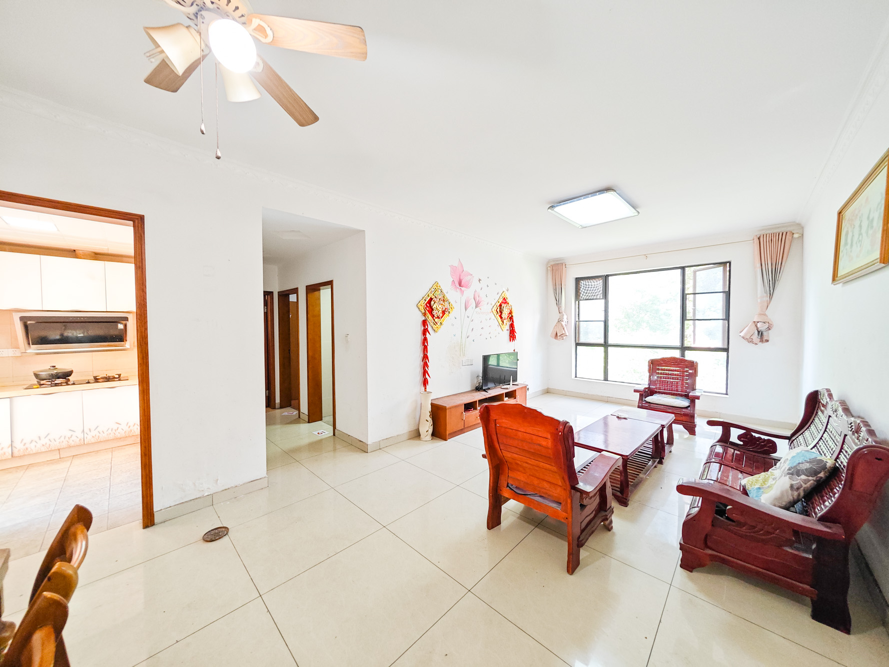 康斯丹郡(融程领秀佳园)  3室2厅1卫   69.90万 康斯丹郡(融程领秀佳园)  3室2厅1卫   69.90万客厅