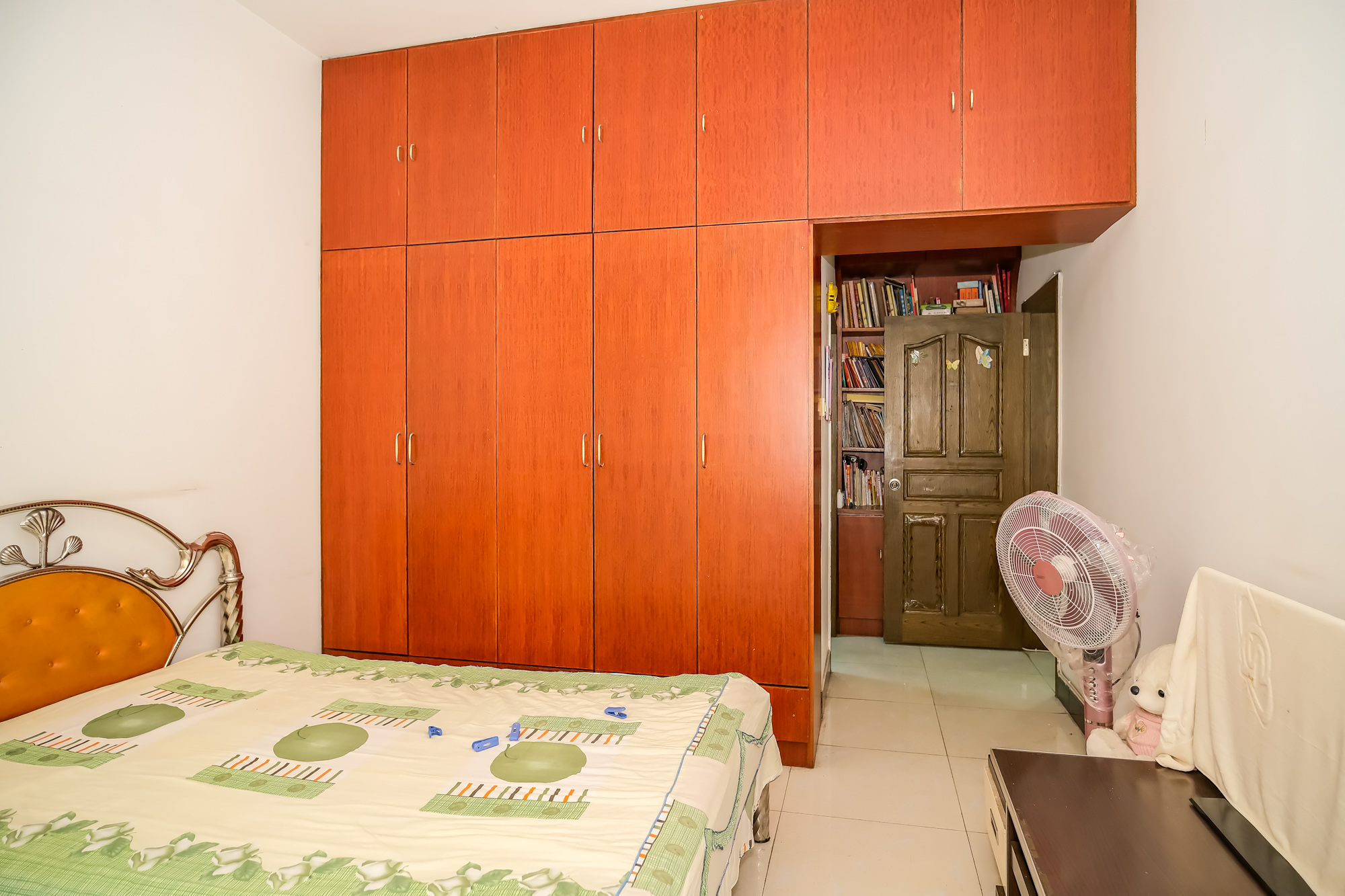 聚鑫大厦 3室2厅2卫 79.99万 聚鑫大厦 3室2厅2卫 79.99万卧室