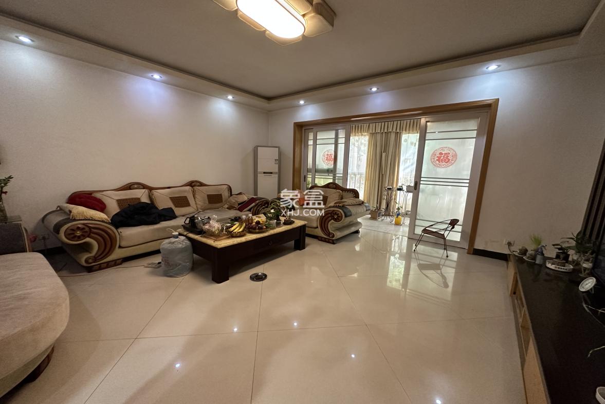 湘银二期世纪花园  4室2厅2卫   53.00万 湘银二期世纪花园  4室2厅2卫   53.00万室内图