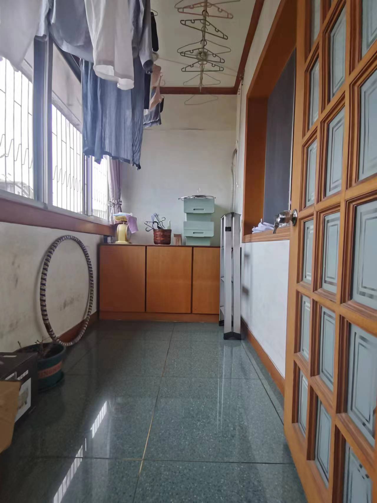 建行宿舍(南盘岭)  4室2厅2卫   39.80万 建行宿舍(南盘岭)  4室2厅2卫   39.80万客厅