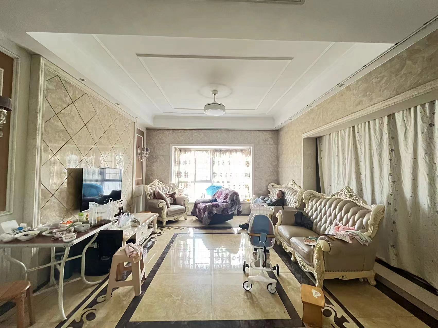 紫竹茗园 8室3厅3卫 165.00万 紫竹茗园 8室3厅3卫 165.00万室内图