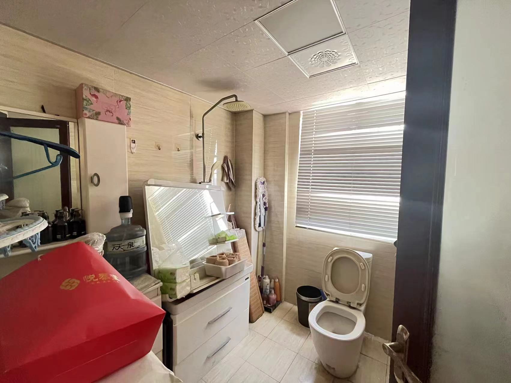 紫竹茗园 8室3厅3卫 165.00万 紫竹茗园 8室3厅3卫 165.00万室内图