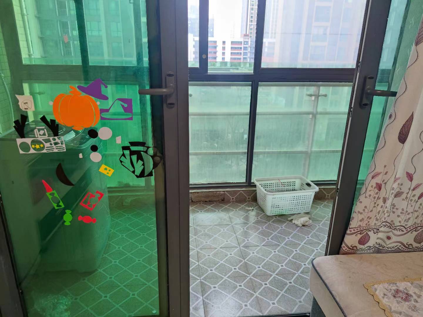 中天会展城B区  2室2厅1卫   2600.00元/月室内图