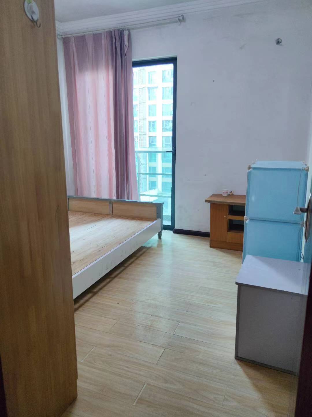 中天会展城B区  2室2厅1卫   2600.00元/月室内图