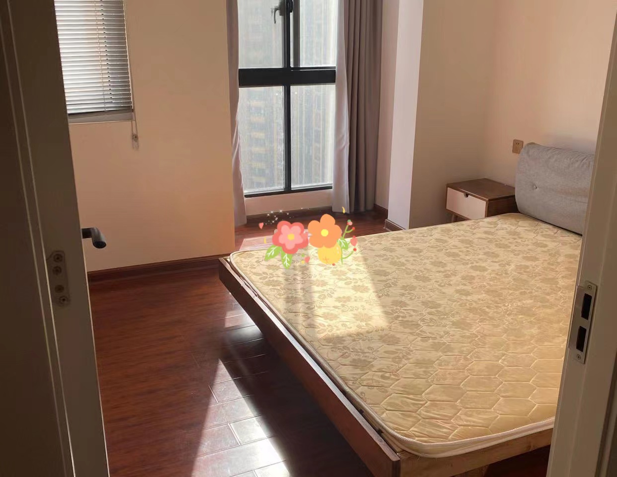 岳阳新天地  2室2厅1卫   1800.00元/月室内图