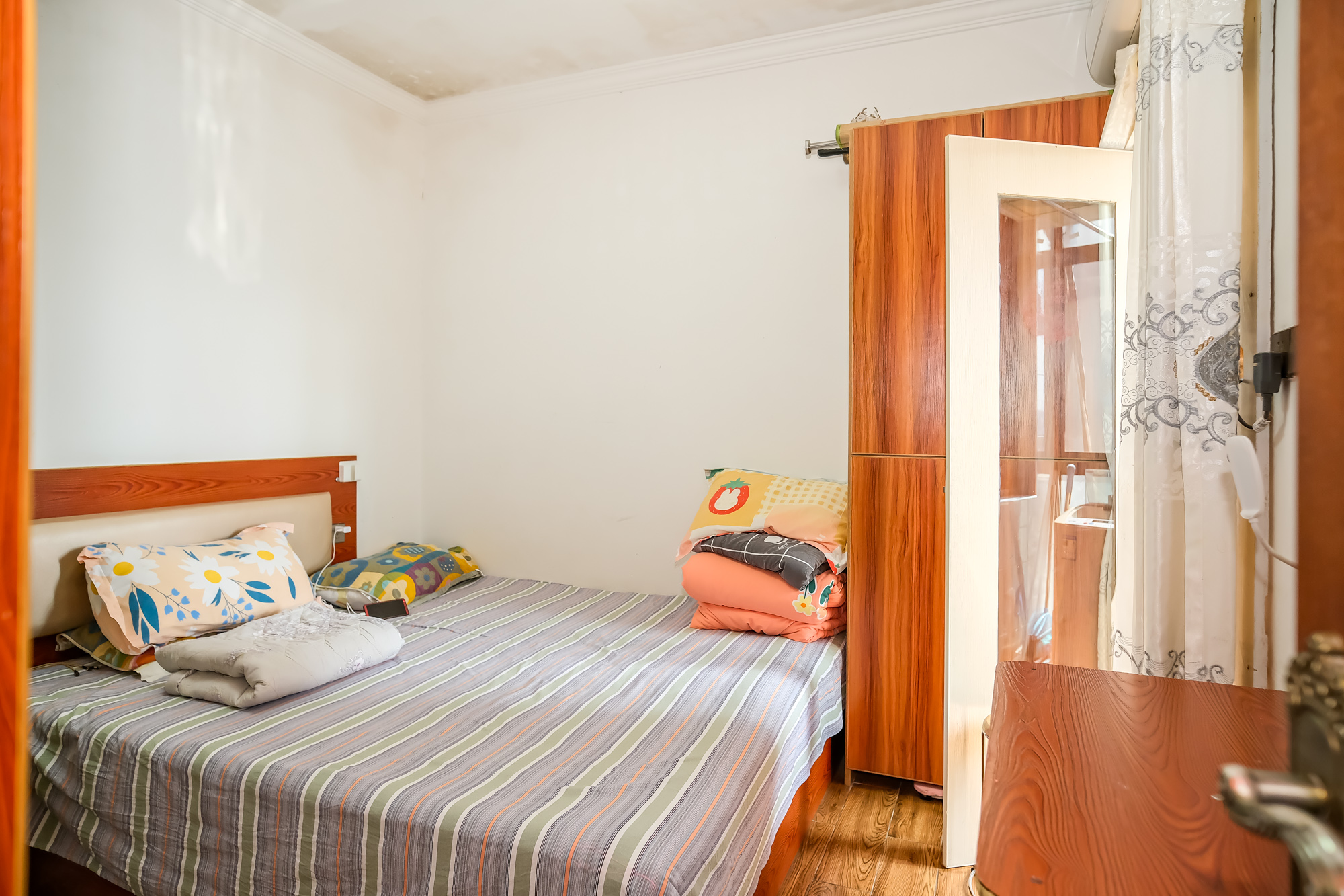 财富港湾(绿领大厦) 1室1厅1卫 32.0万 财富港湾(绿领大厦) 1室1厅1卫 32.0万卧室