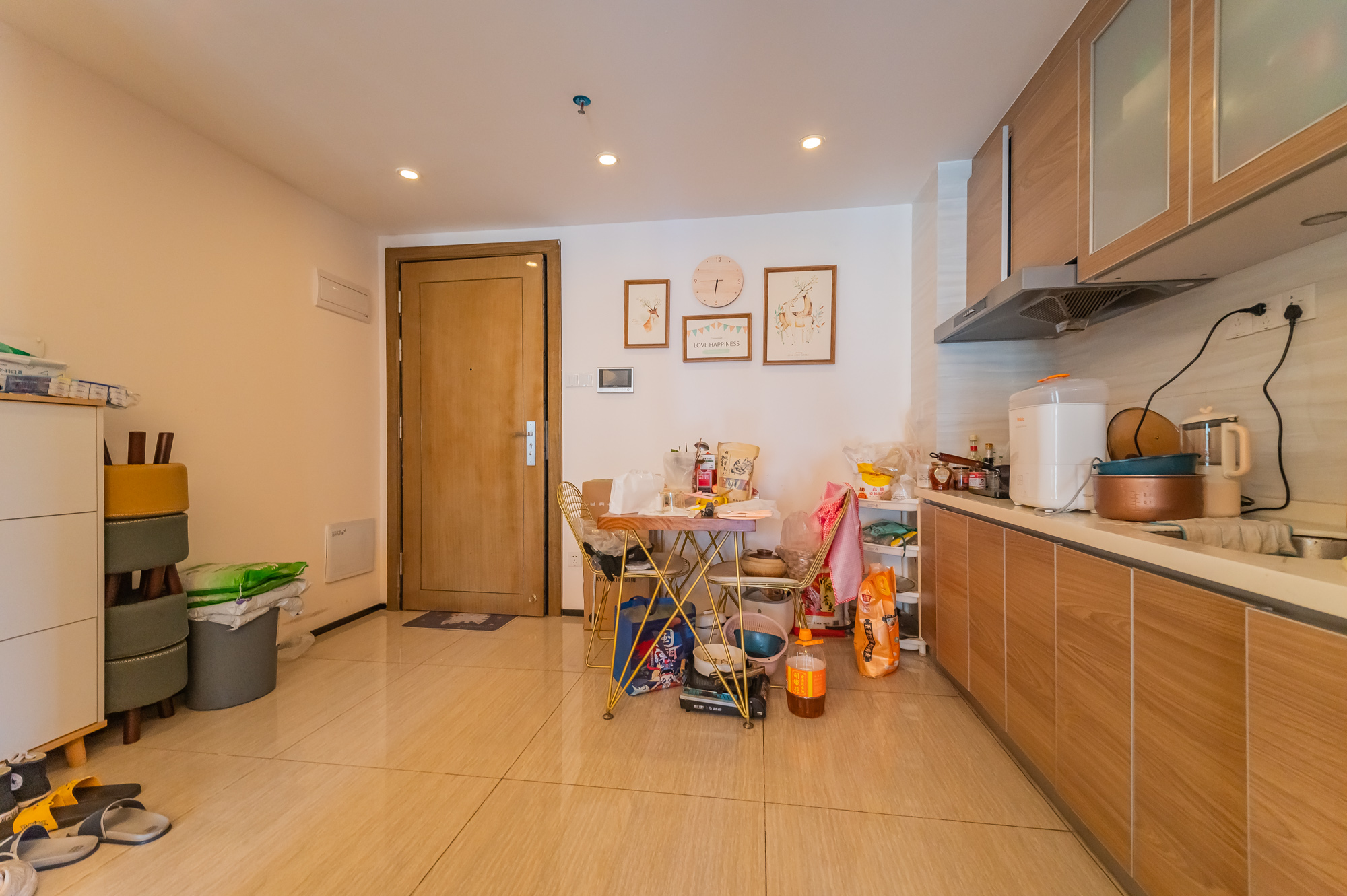 恒大翡翠华庭 2室2厅1卫 82.00万 恒大翡翠华庭 2室2厅1卫 82.00万客厅