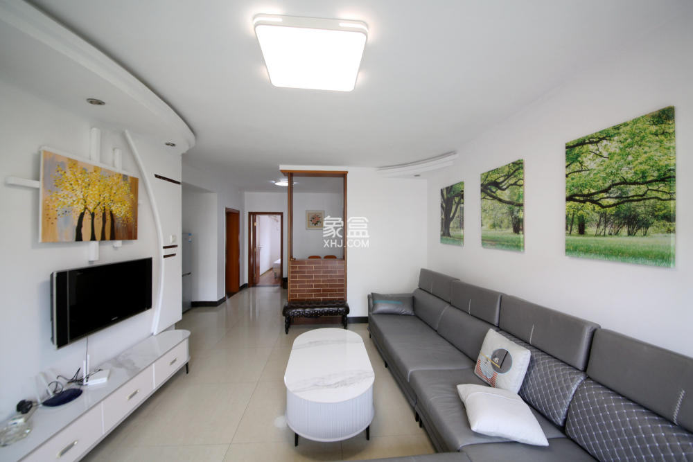 东方新城  3室2厅1卫    68.0万