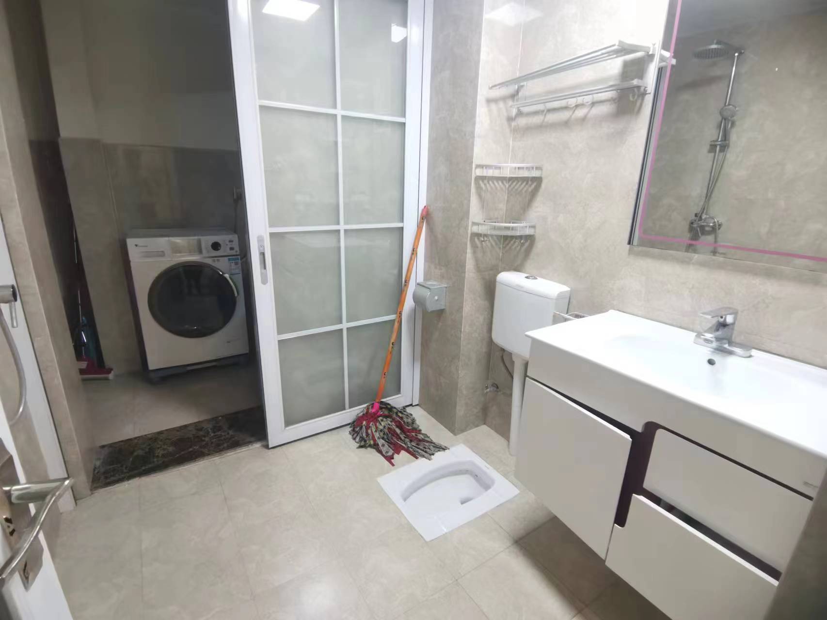 湖景名城 2室2厅1卫 51.80万 湖景名城 2室2厅1卫 51.80万室内图