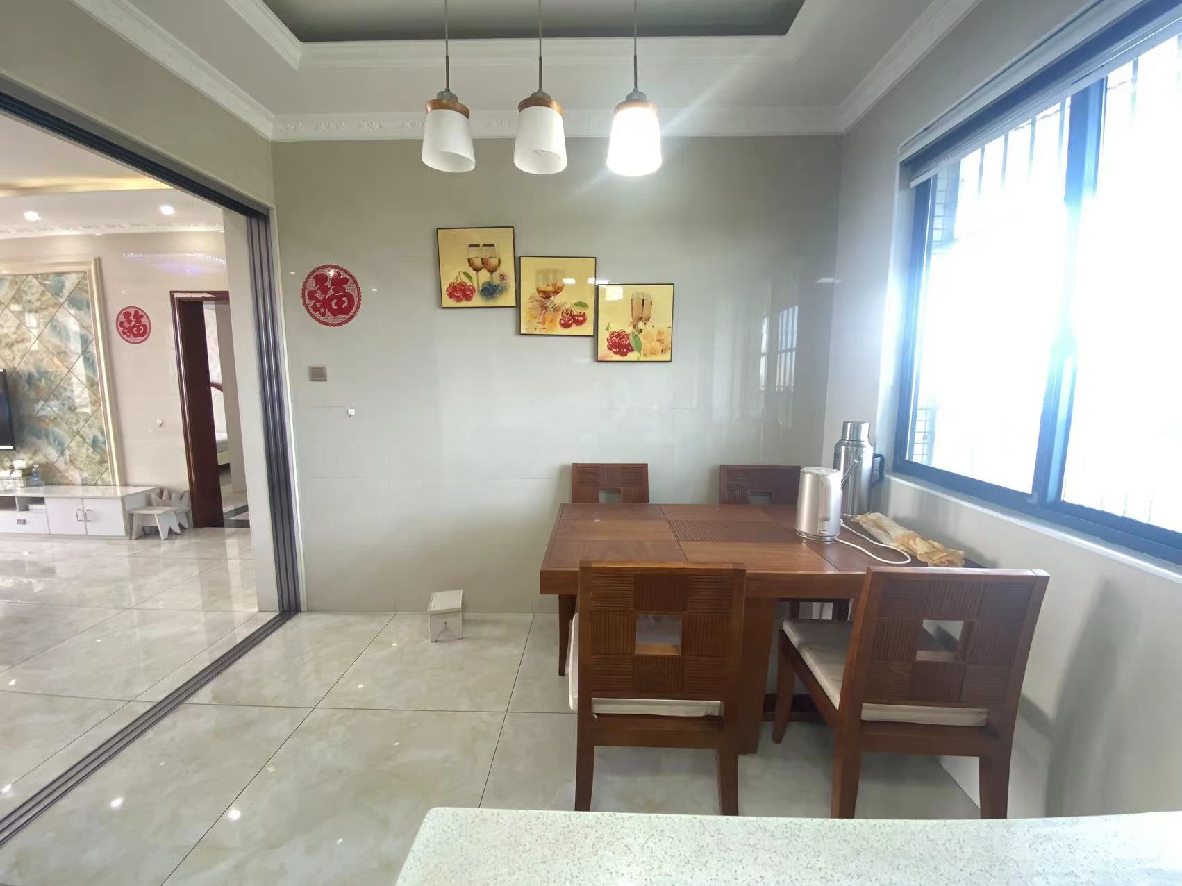 百江花园  3室2厅2卫   72.00万 百江花园  3室2厅2卫   72.00万室内图