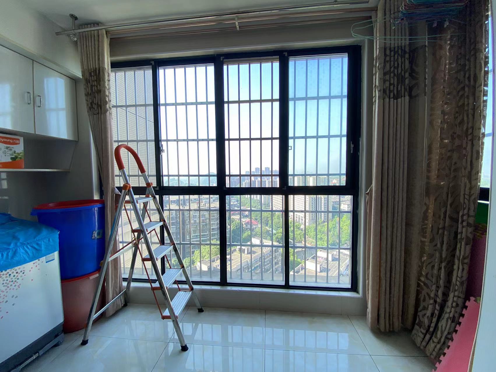 百江花园  3室2厅2卫   72.00万 百江花园  3室2厅2卫   72.00万室内图