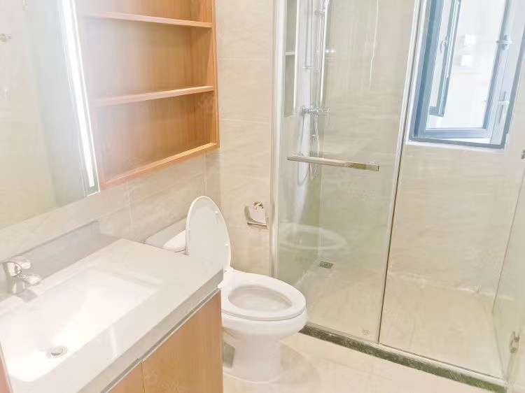 恒大绿洲  3室2厅2卫   1800.00元/月室内图