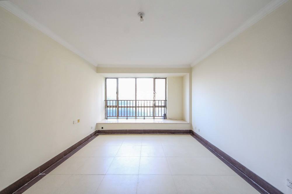 江山帝景雅典  3室2厅1卫    78.0万