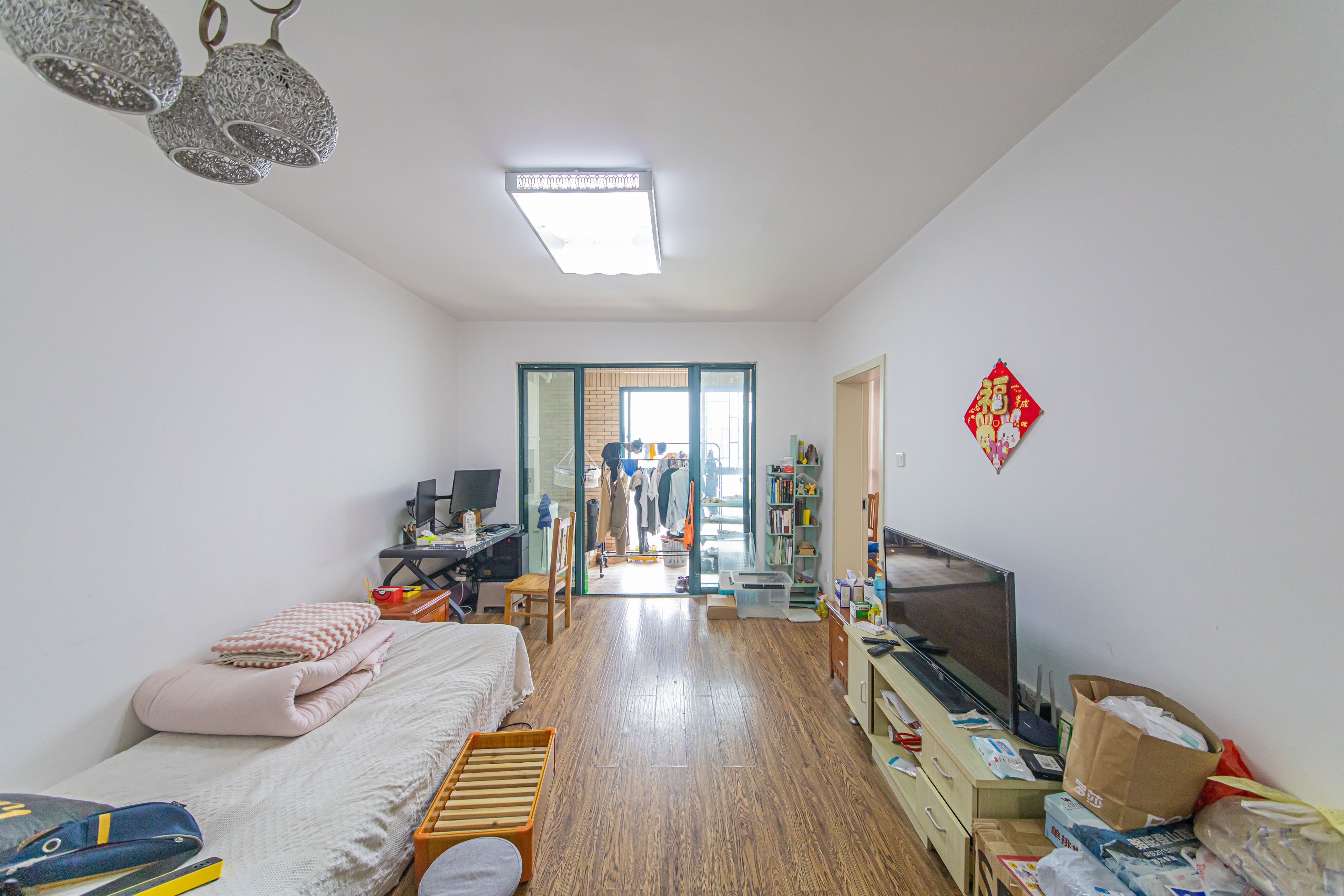 克拉美丽山庄(晟领国际) 2室1厅1卫 60.00万 克拉美丽山庄(晟领国际) 2室1厅1卫 60.00万客厅