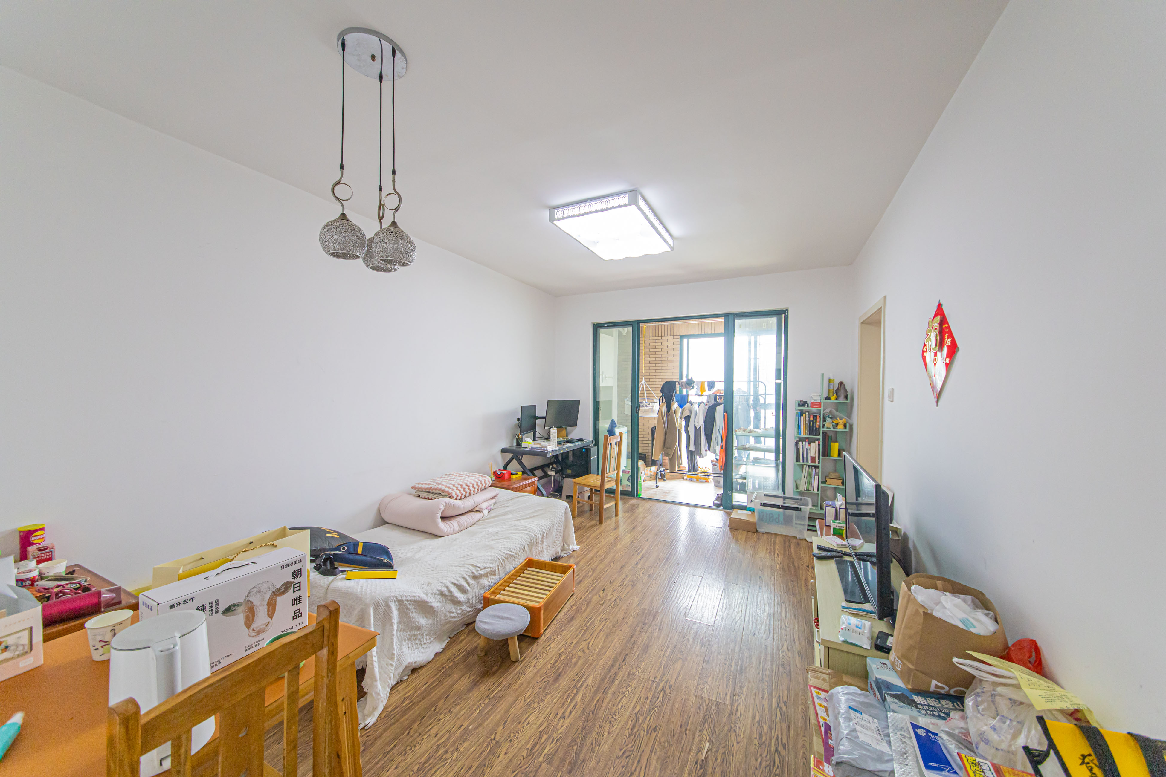 克拉美丽山庄(晟领国际) 2室1厅1卫 60.00万 克拉美丽山庄(晟领国际) 2室1厅1卫 60.00万客厅