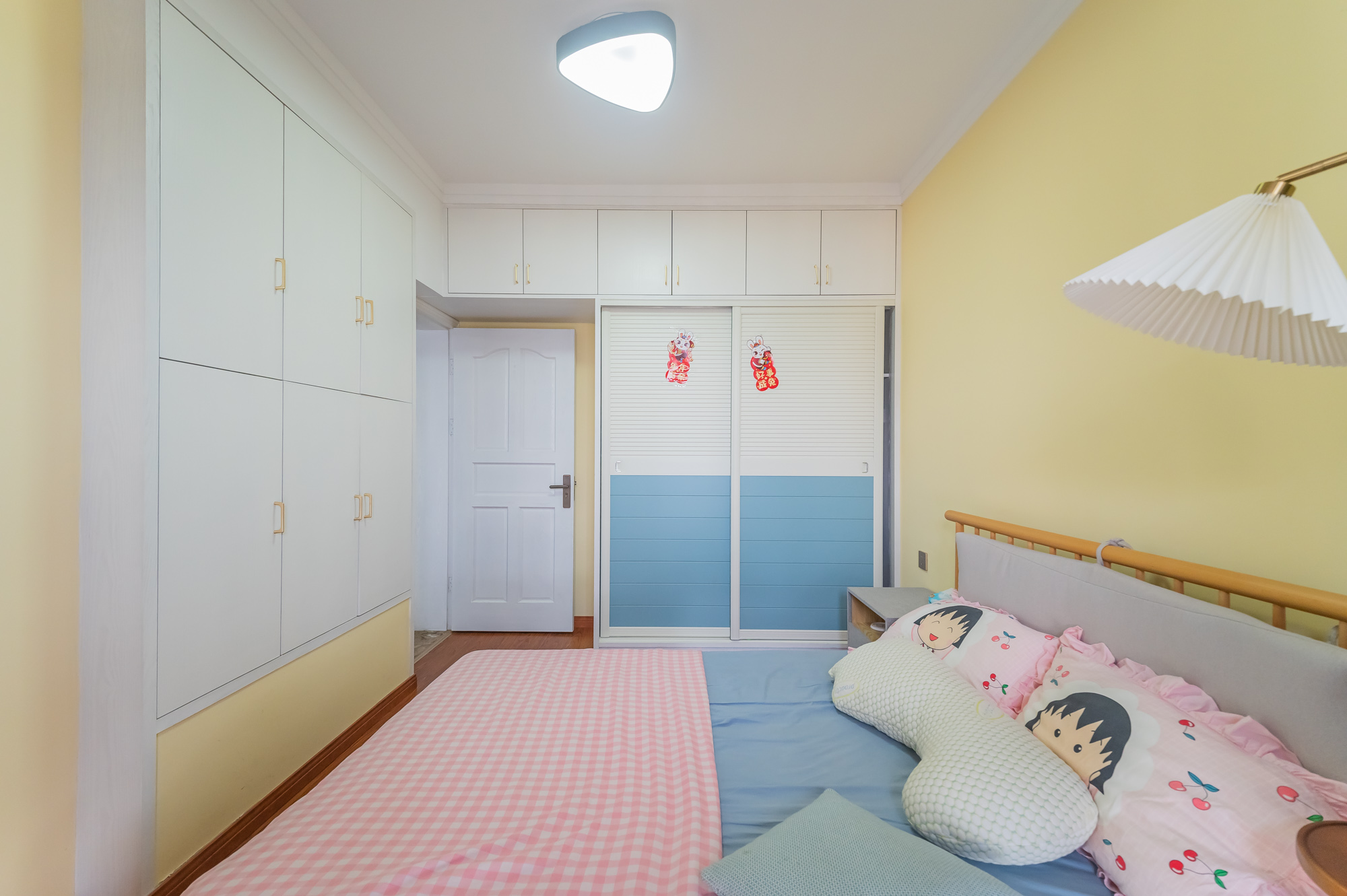 星湖湾一期高层 4室2厅2卫 99.80万 星湖湾一期高层 4室2厅2卫 99.80万卧室