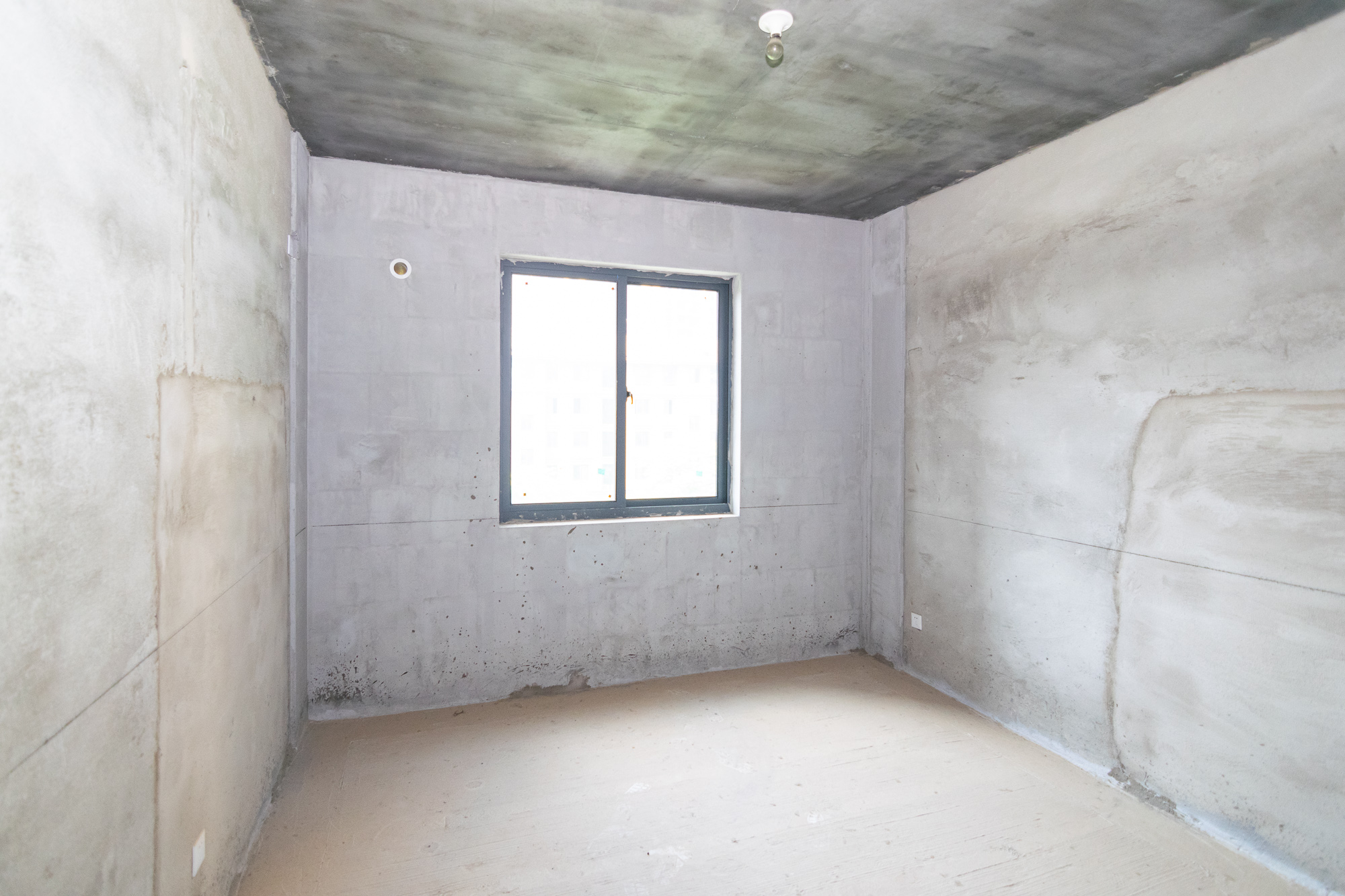 澳海澜庭 5室2厅2卫 125.00万 澳海澜庭 5室2厅2卫 125.00万卧室