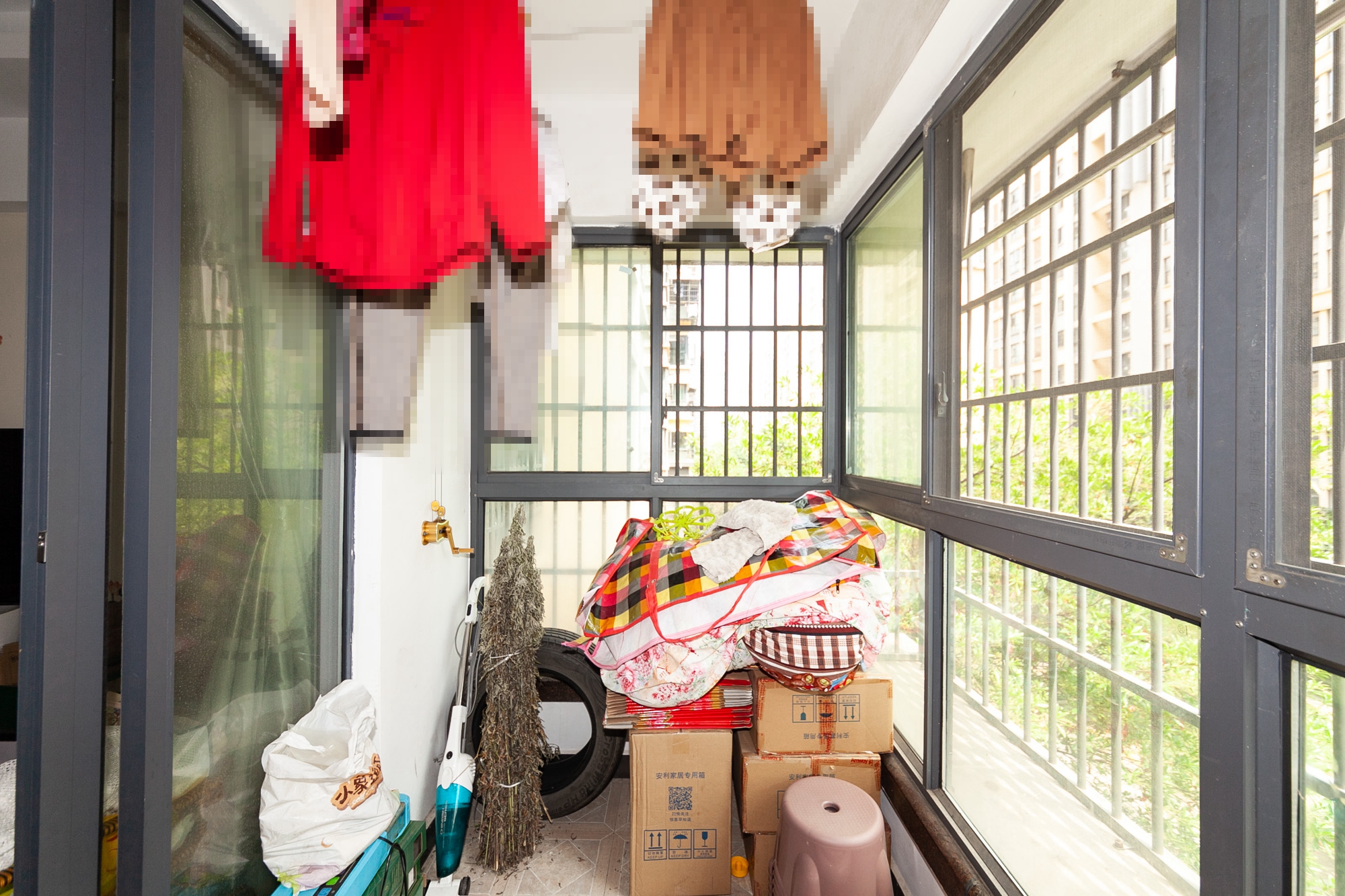 勤诚达新界 3室2厅1卫 92.40万 勤诚达新界 3室2厅1卫 92.40万阳台