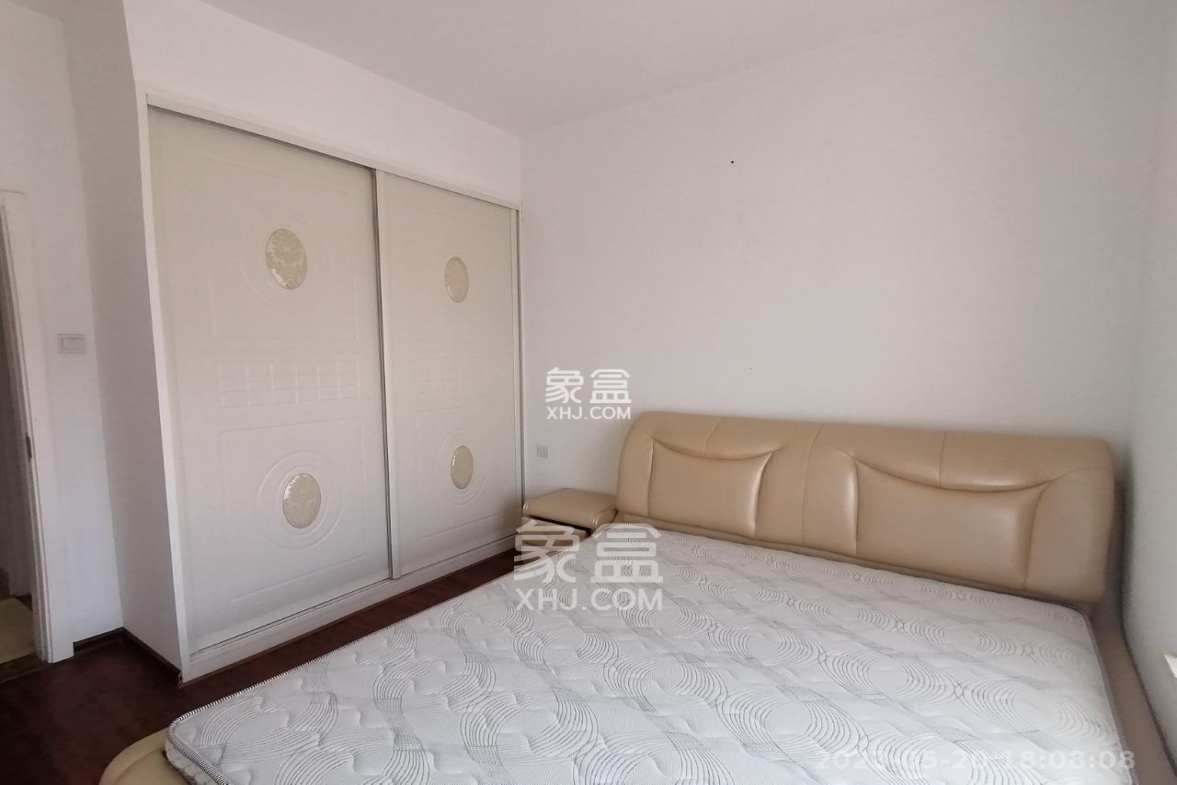 碧桂园公园壹号(凯怡茗苑) 2室1厅1卫 1800.00元/月 碧桂园公园壹号(凯怡茗苑) 2室1厅1卫 1800.00元/月室内图