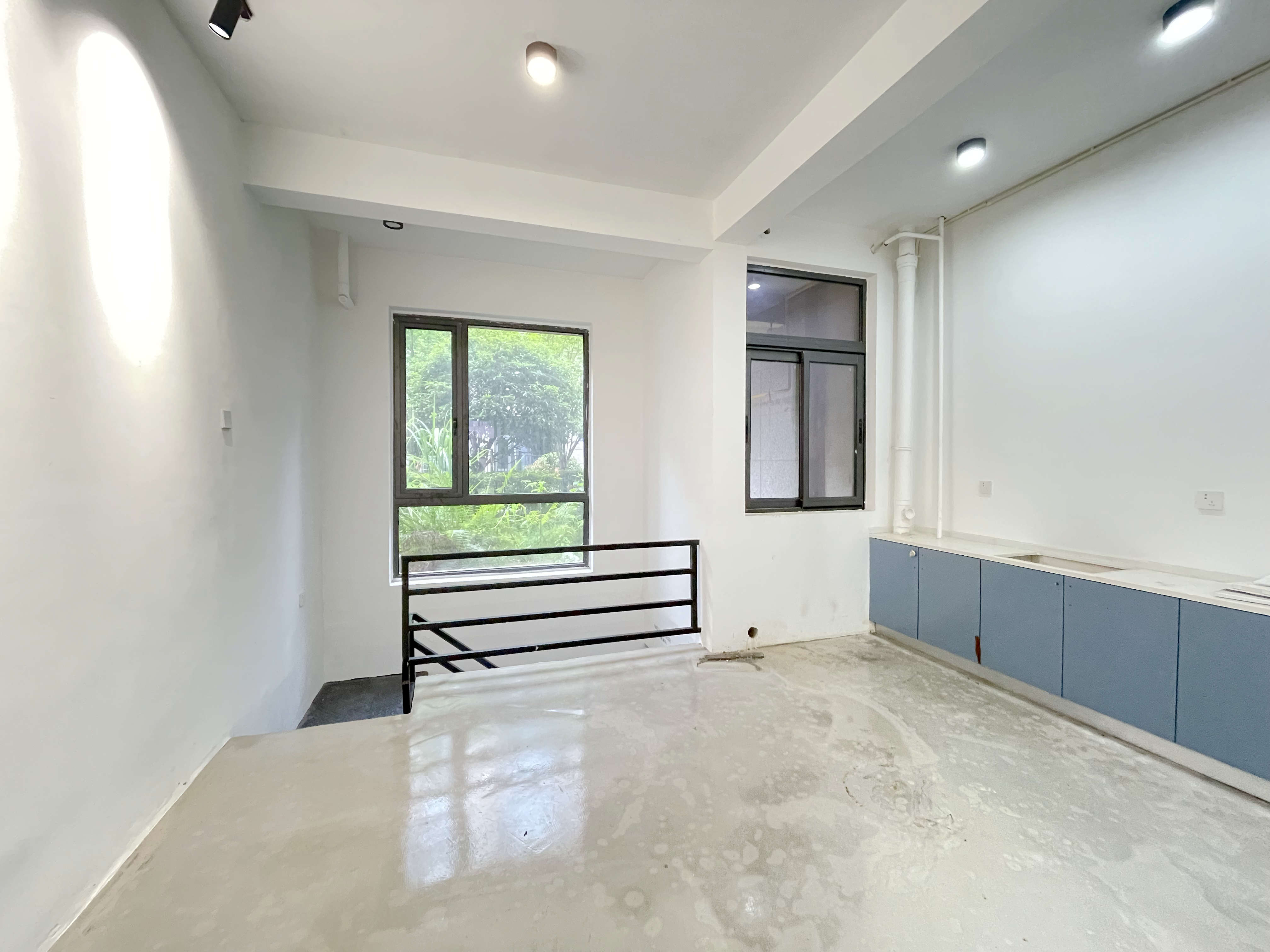 明昇壹城(明昇时代广场)一期  3室2厅2卫    389.0万 明昇壹城(明昇时代广场)一期  3室2厅2卫    389.0万其他