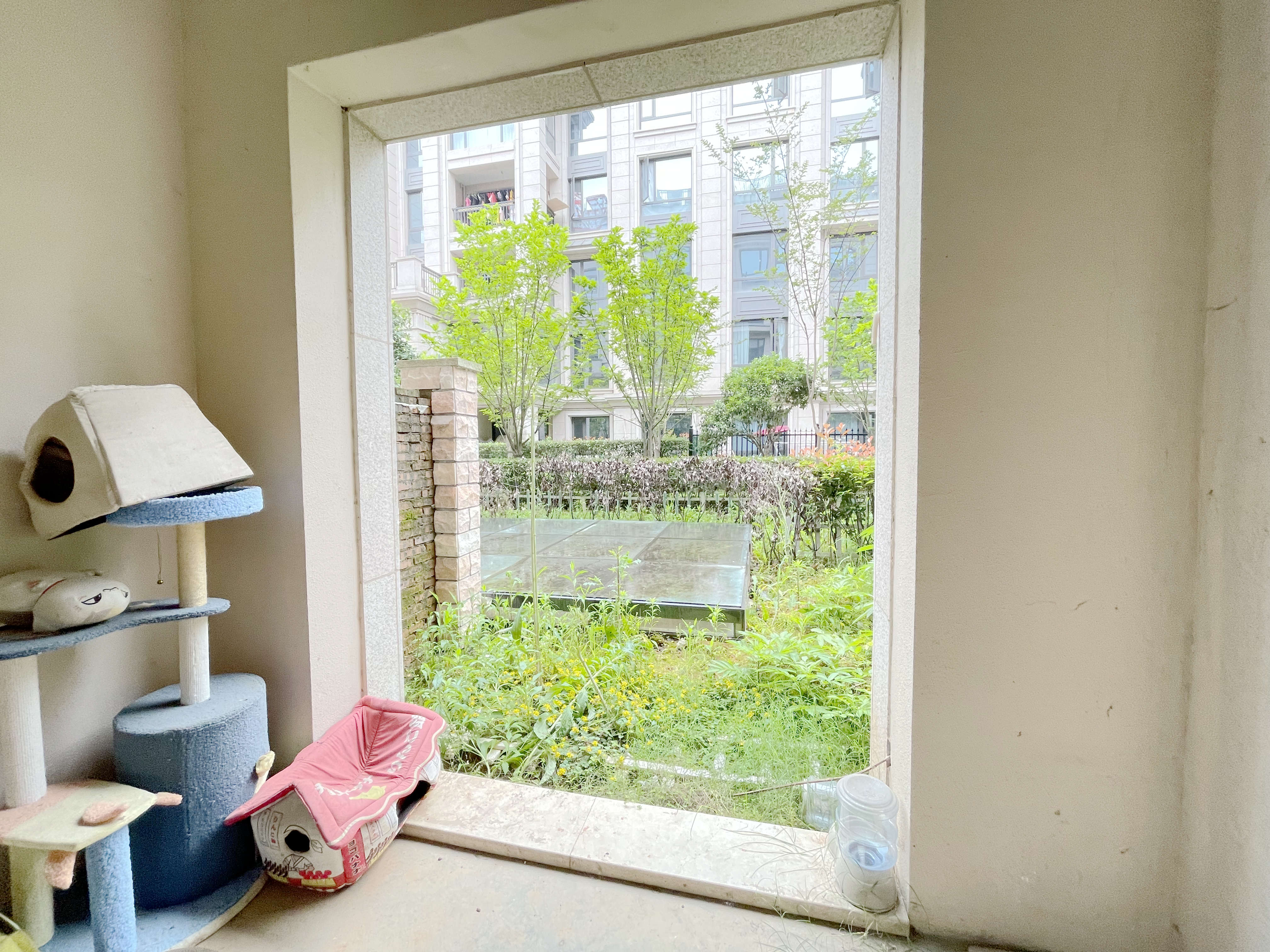 明昇壹城(明昇时代广场)一期  3室2厅2卫    389.0万 明昇壹城(明昇时代广场)一期  3室2厅2卫    389.0万其他