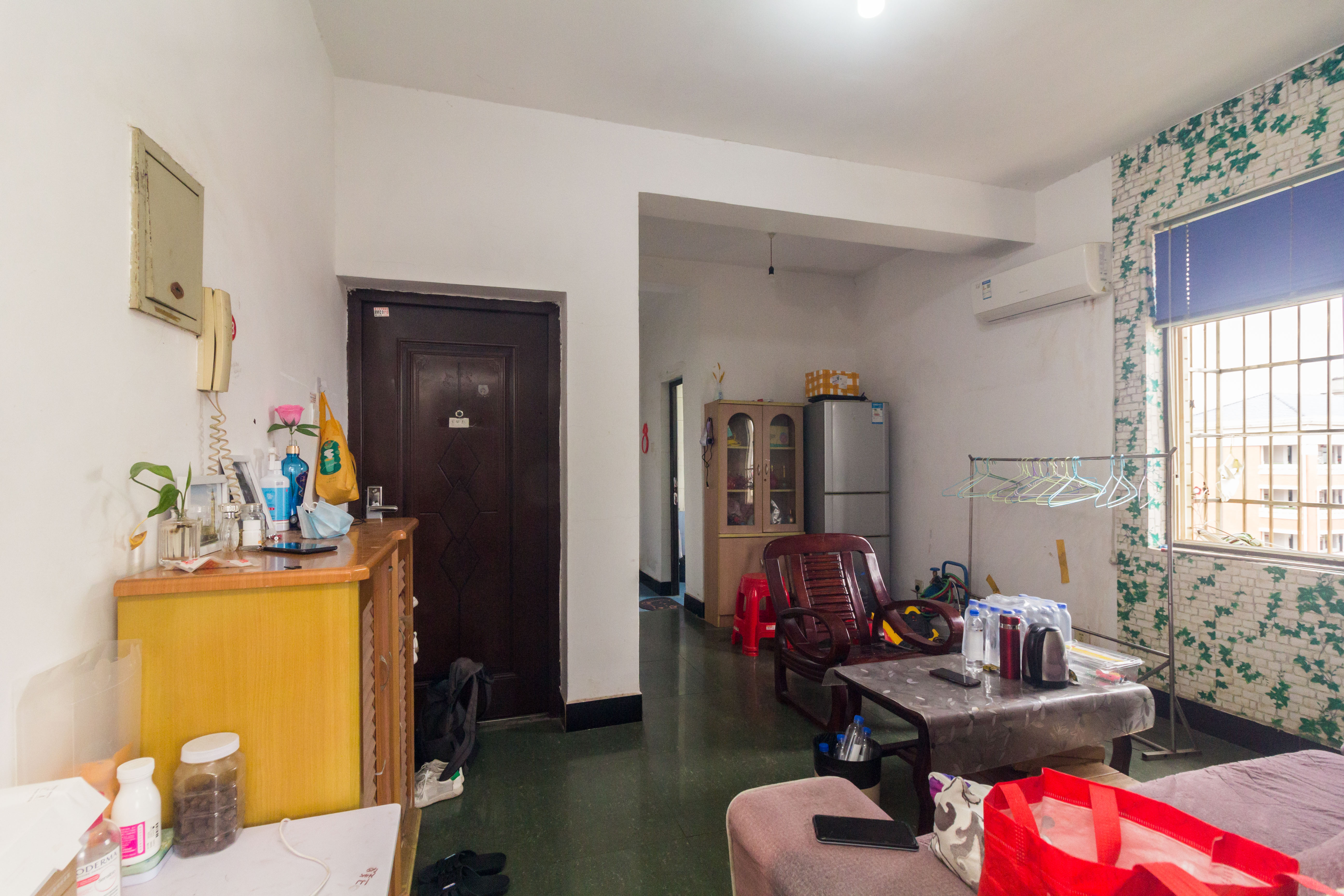 泉塘小区  1室1厅1卫   21.00万客厅