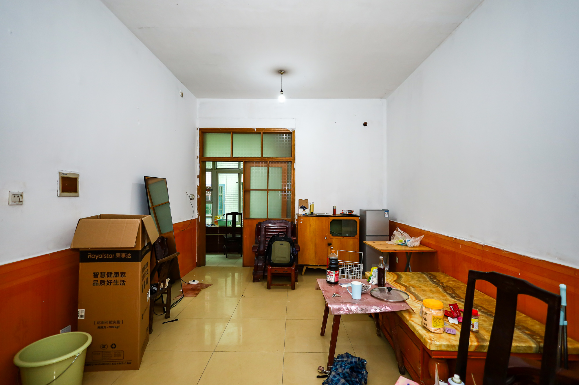 灰埠小区(灰埠社区) 2室2厅1卫 32.00万 灰埠小区(灰埠社区) 2室2厅1卫 32.00万客厅