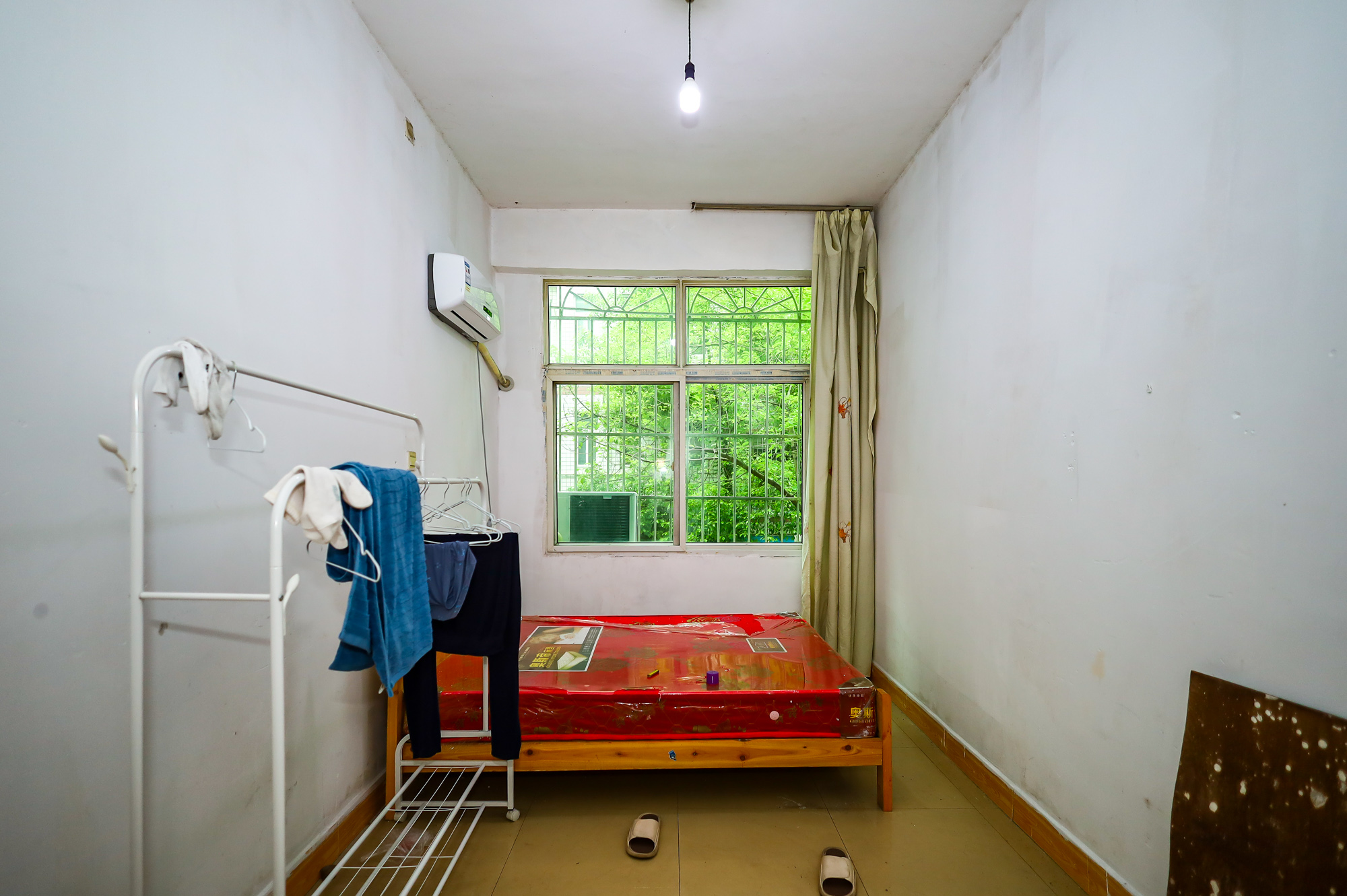 灰埠小区(灰埠社区) 2室2厅1卫 32.00万 灰埠小区(灰埠社区) 2室2厅1卫 32.00万卧室