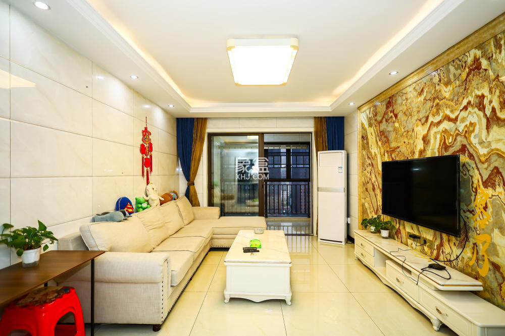 华润五彩城  3室2厅2卫    85.0万