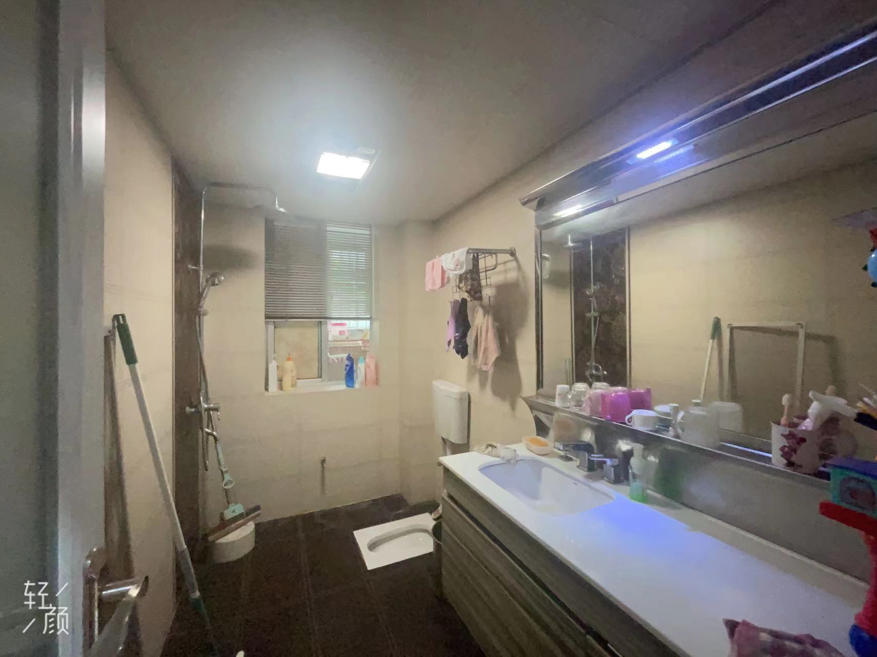 东湖小区 3室2厅2卫 49.80万 东湖小区 3室2厅2卫 49.80万室内图