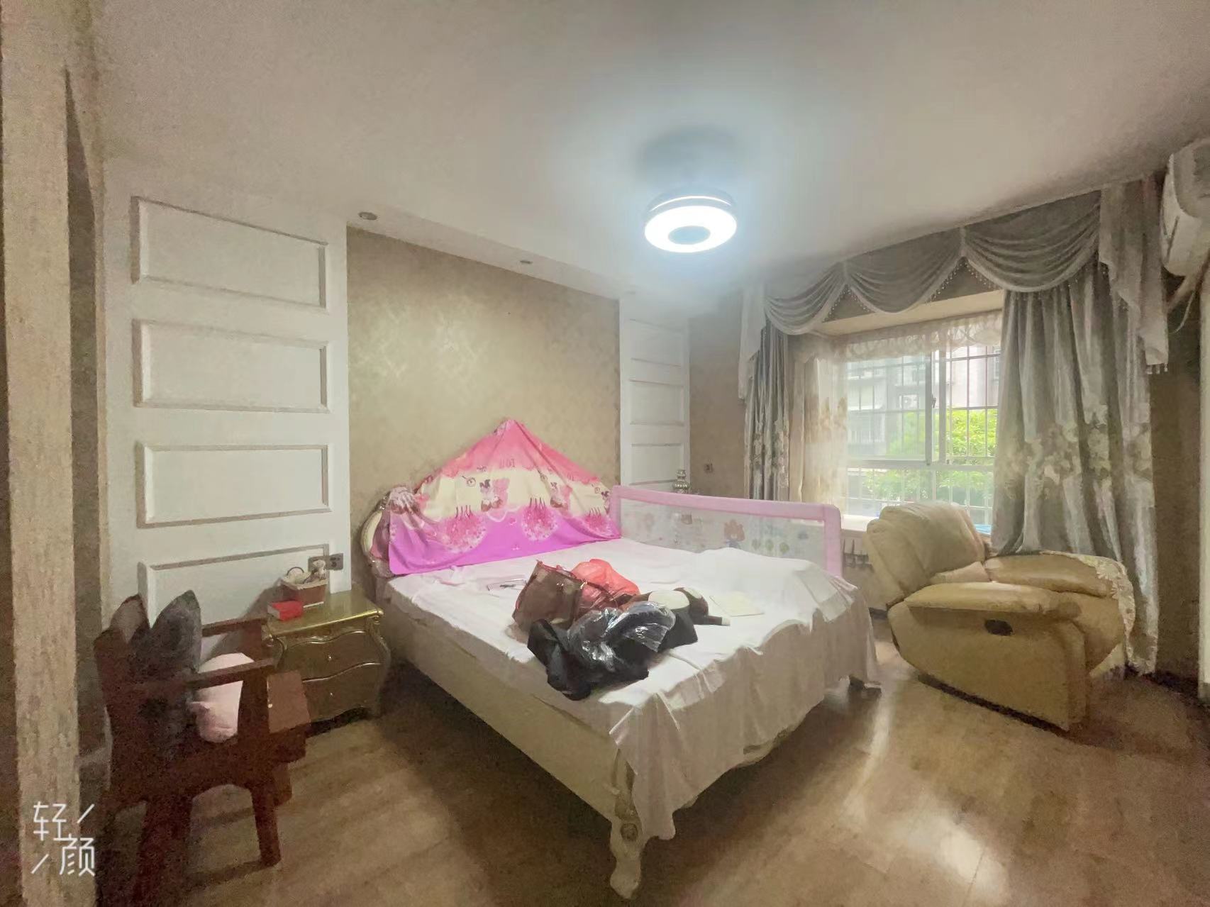 东湖小区 3室2厅2卫 49.80万 东湖小区 3室2厅2卫 49.80万室内图