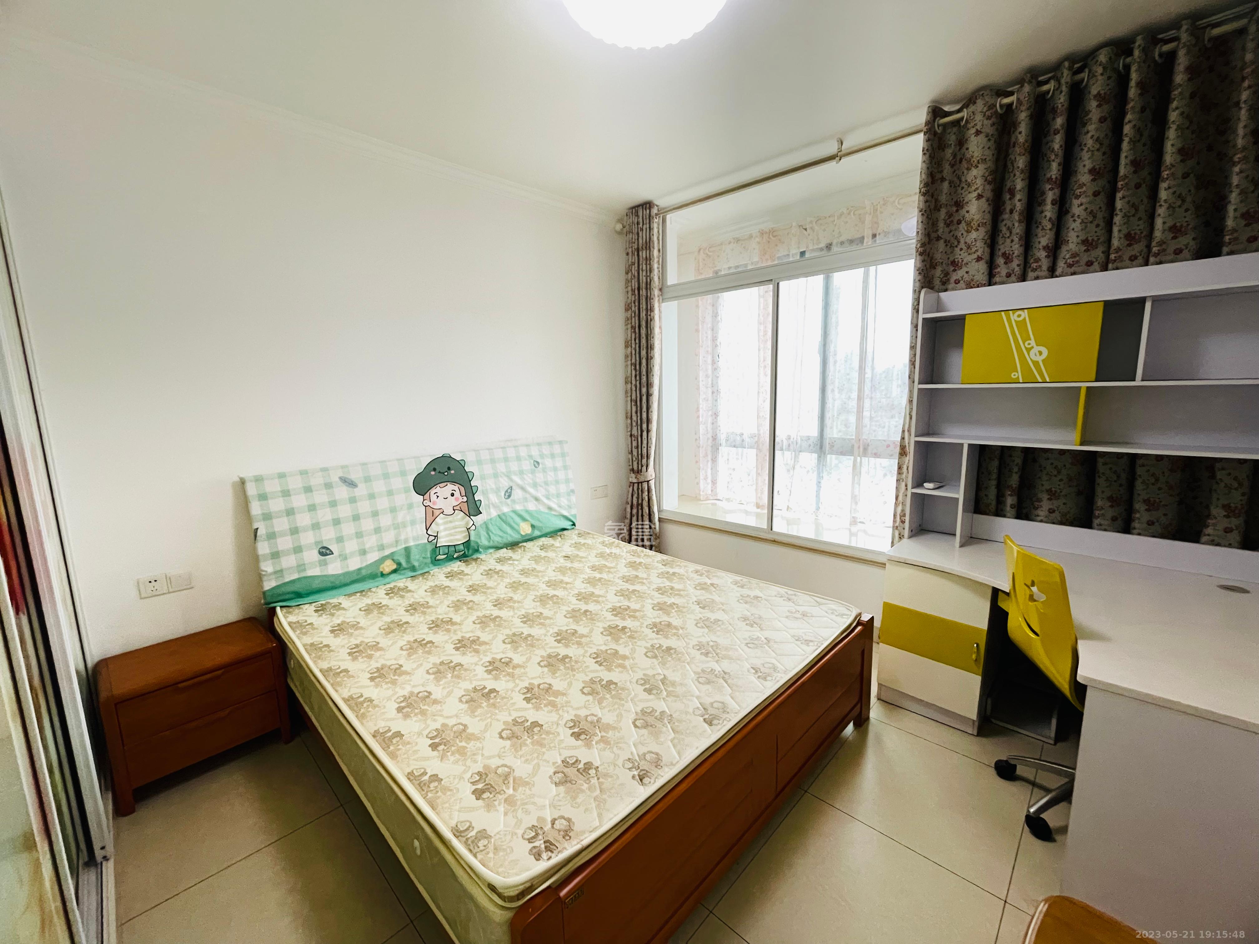 尊邸华庭  3室1厅1卫   2500.00元/月室内图