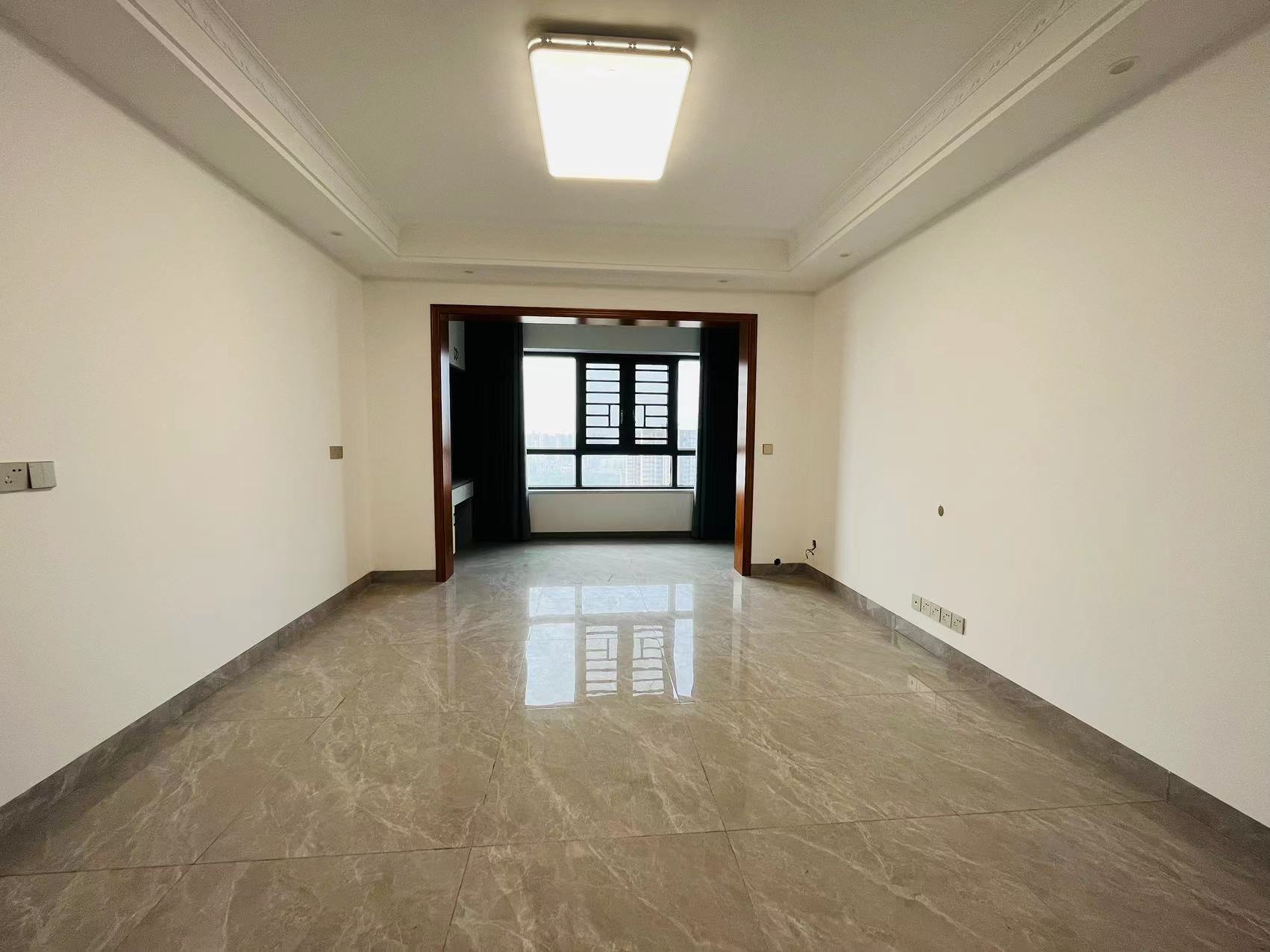 紫金华府 3室2厅2卫 79.8万 紫金华府 3室2厅2卫 79.8万室内图