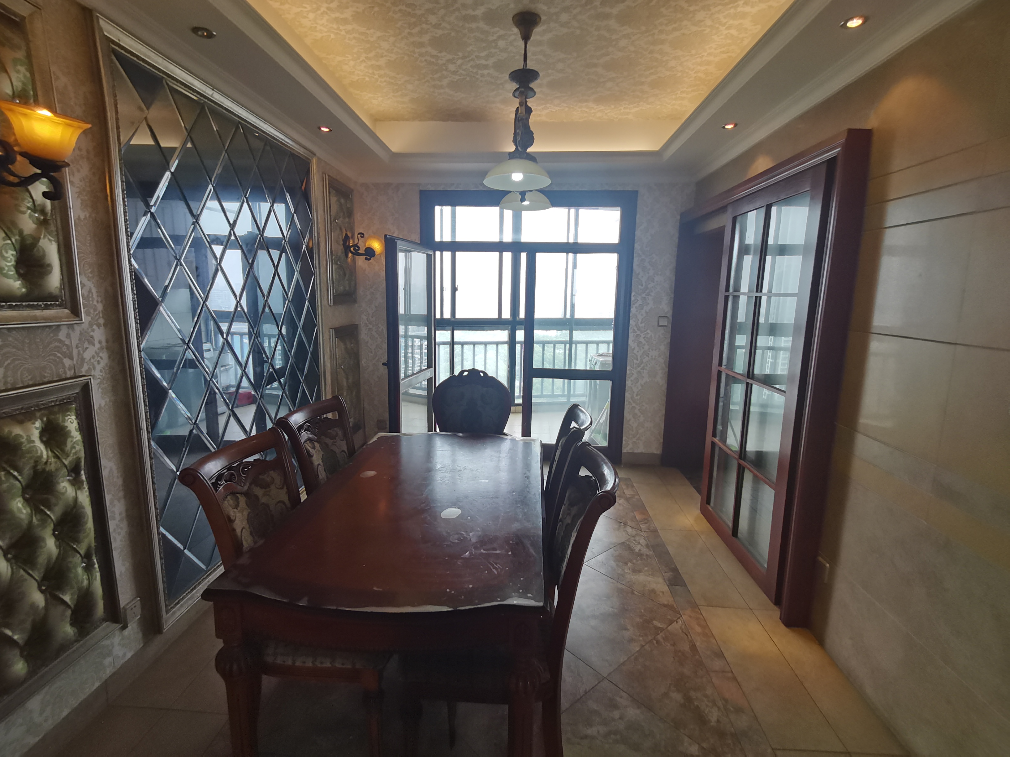 地税新村  0室0厅0卫   96.00万 地税新村  0室0厅0卫   96.00万室内图