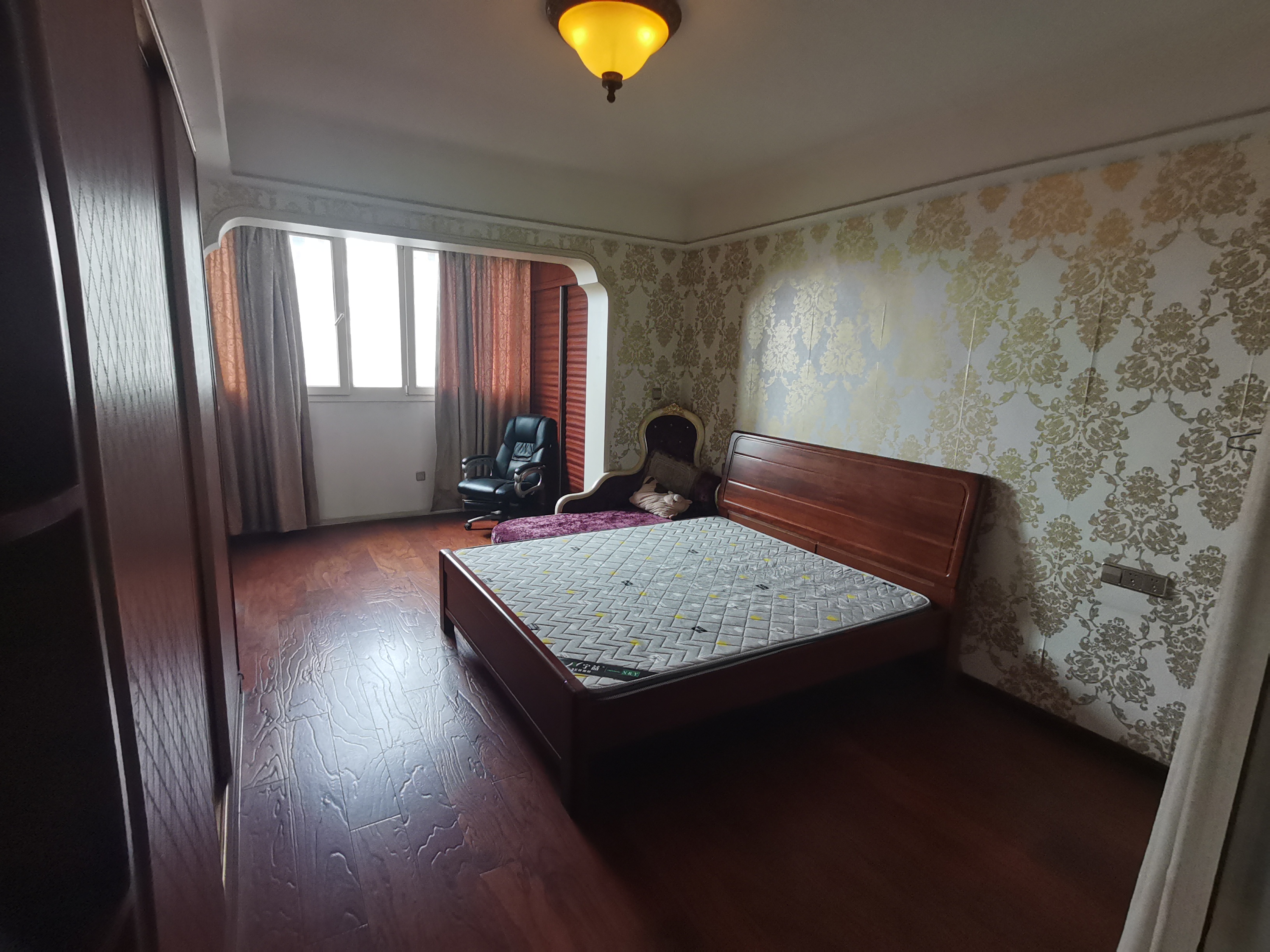 地税新村  0室0厅0卫   96.00万 地税新村  0室0厅0卫   96.00万室内图