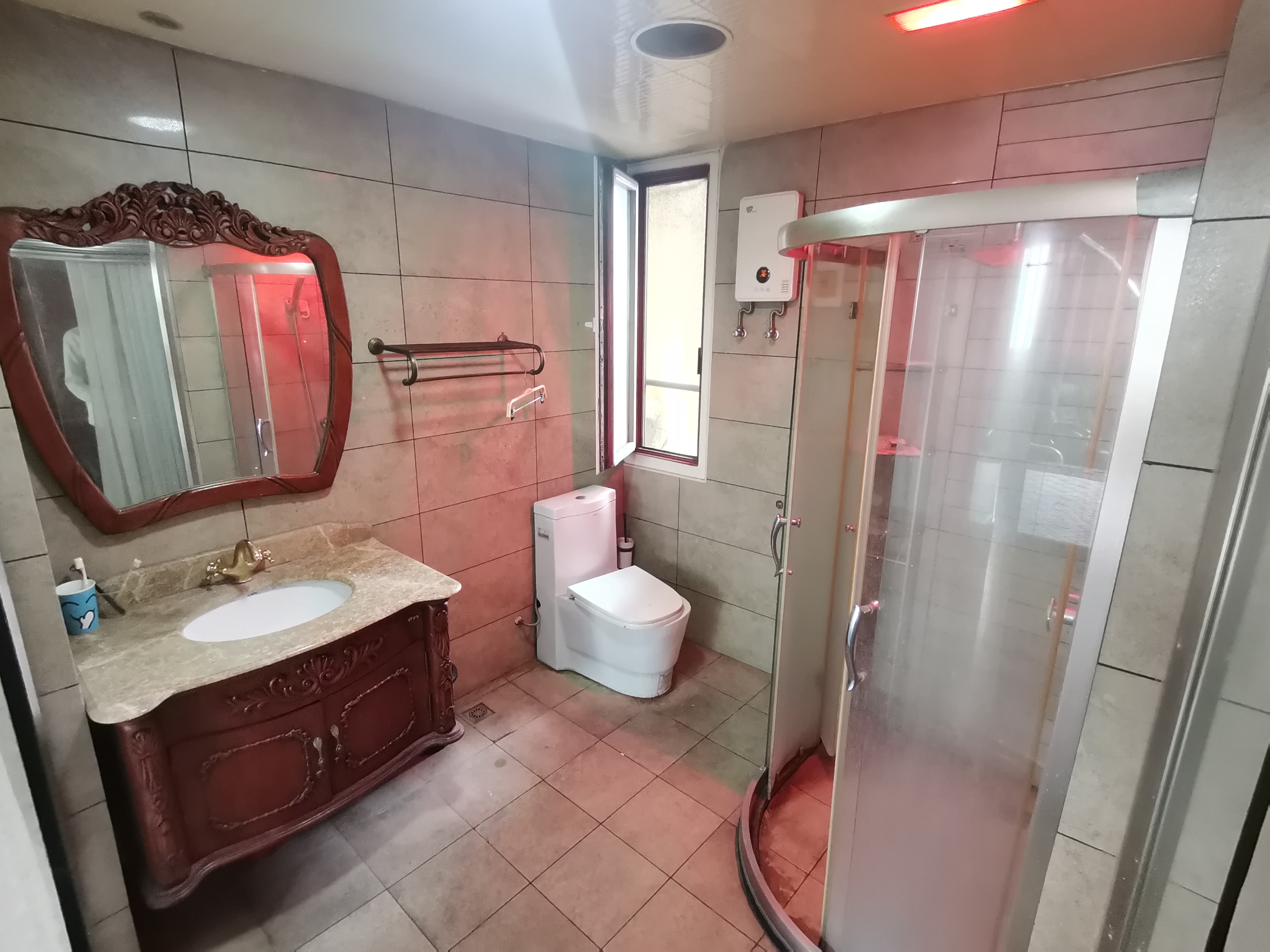 地税新村  0室0厅0卫   96.00万 地税新村  0室0厅0卫   96.00万室内图