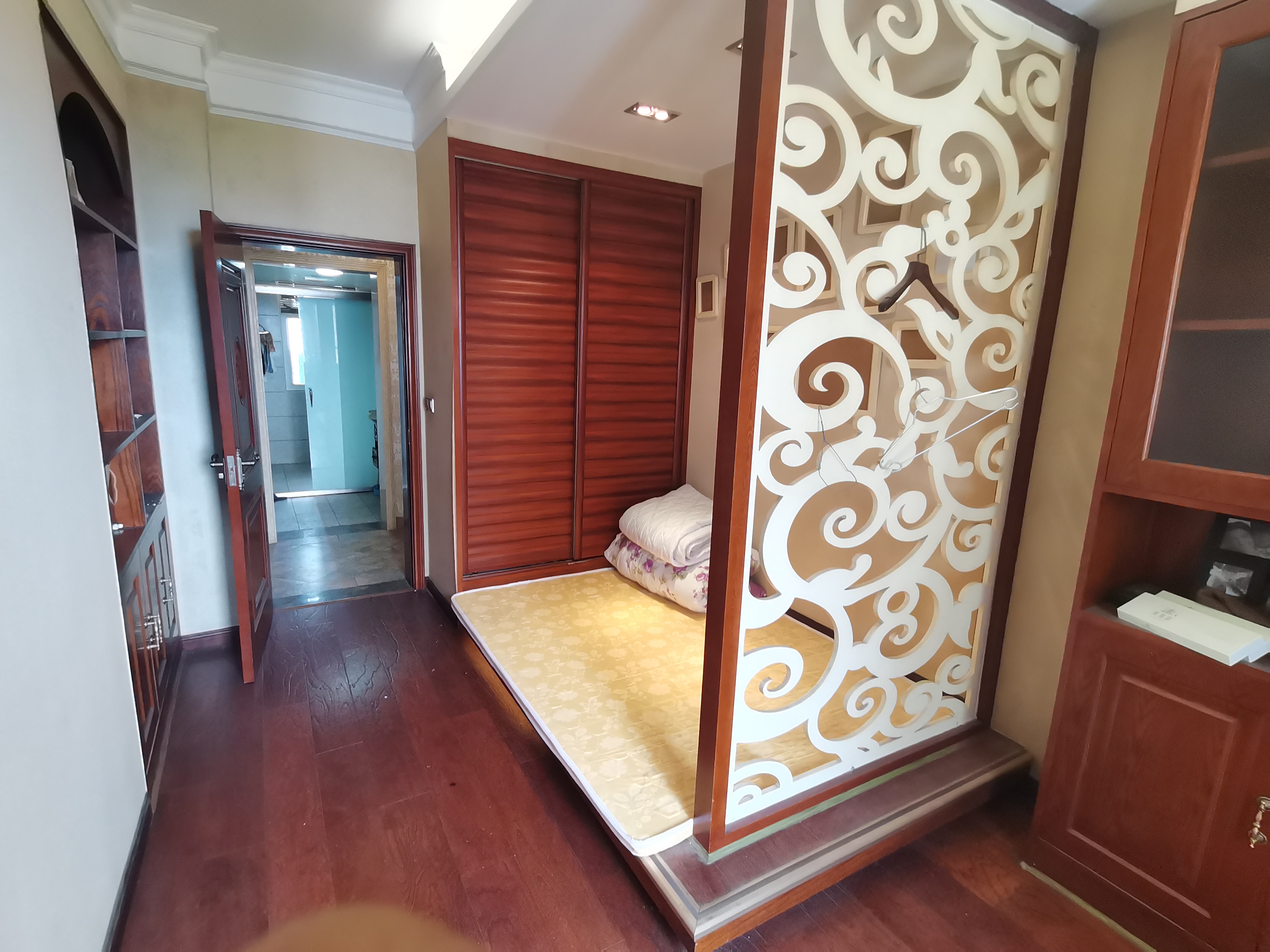 地税新村  0室0厅0卫   96.00万 地税新村  0室0厅0卫   96.00万室内图