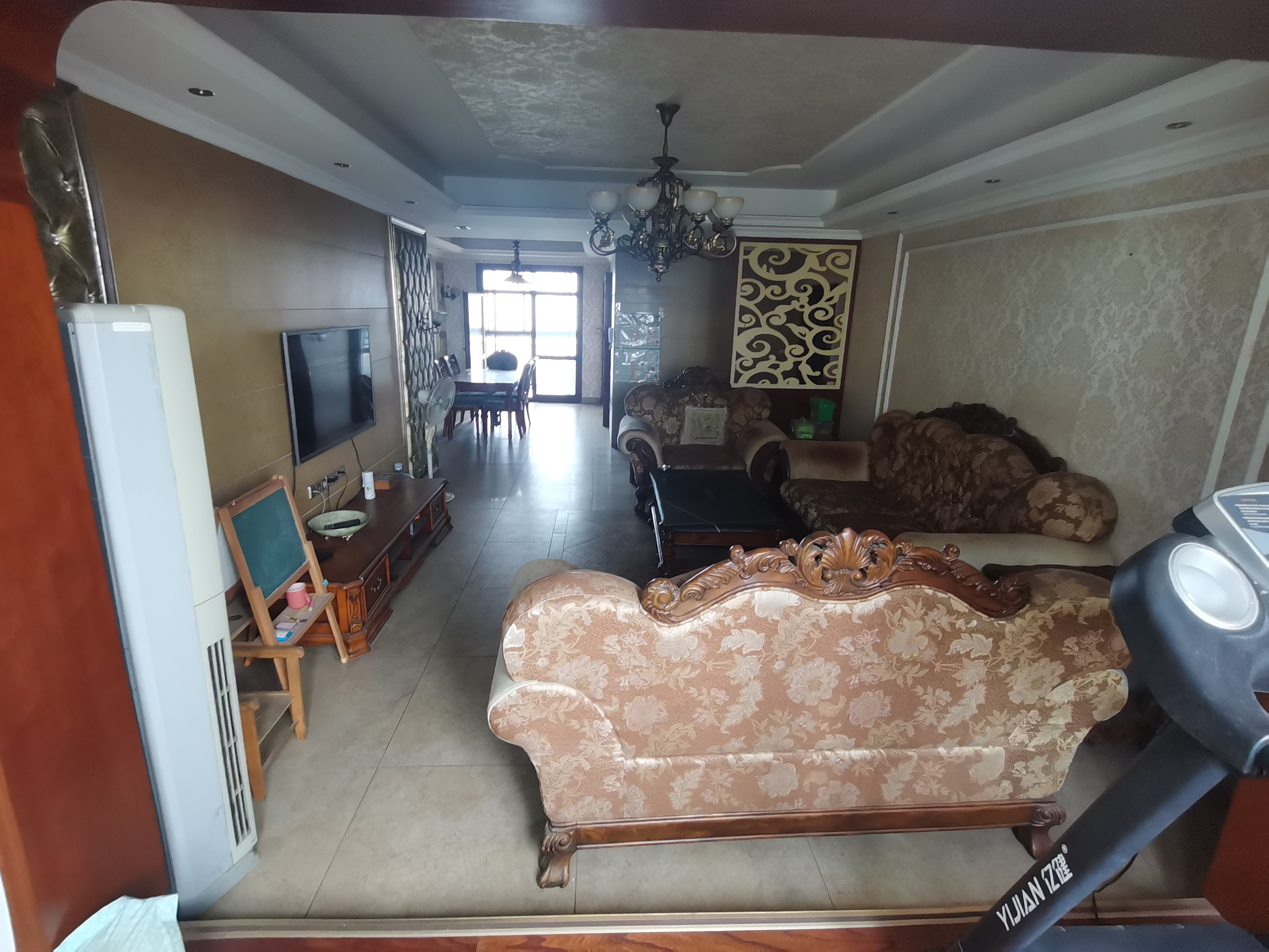 地税新村  0室0厅0卫   96.00万 地税新村  0室0厅0卫   96.00万室内图