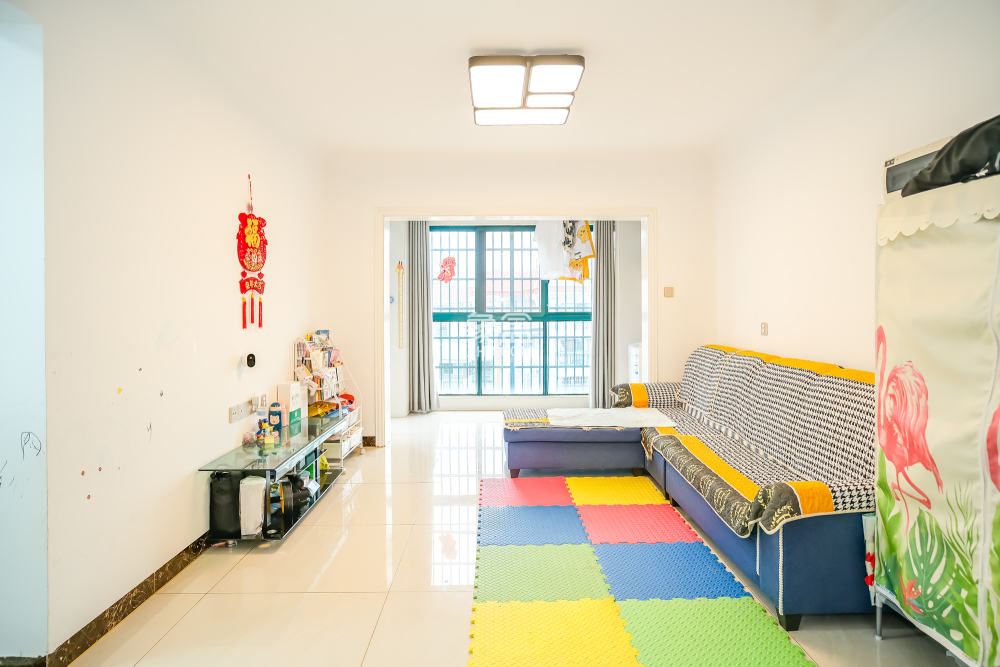 蝴蝶谷  3室2厅2卫   48.00万