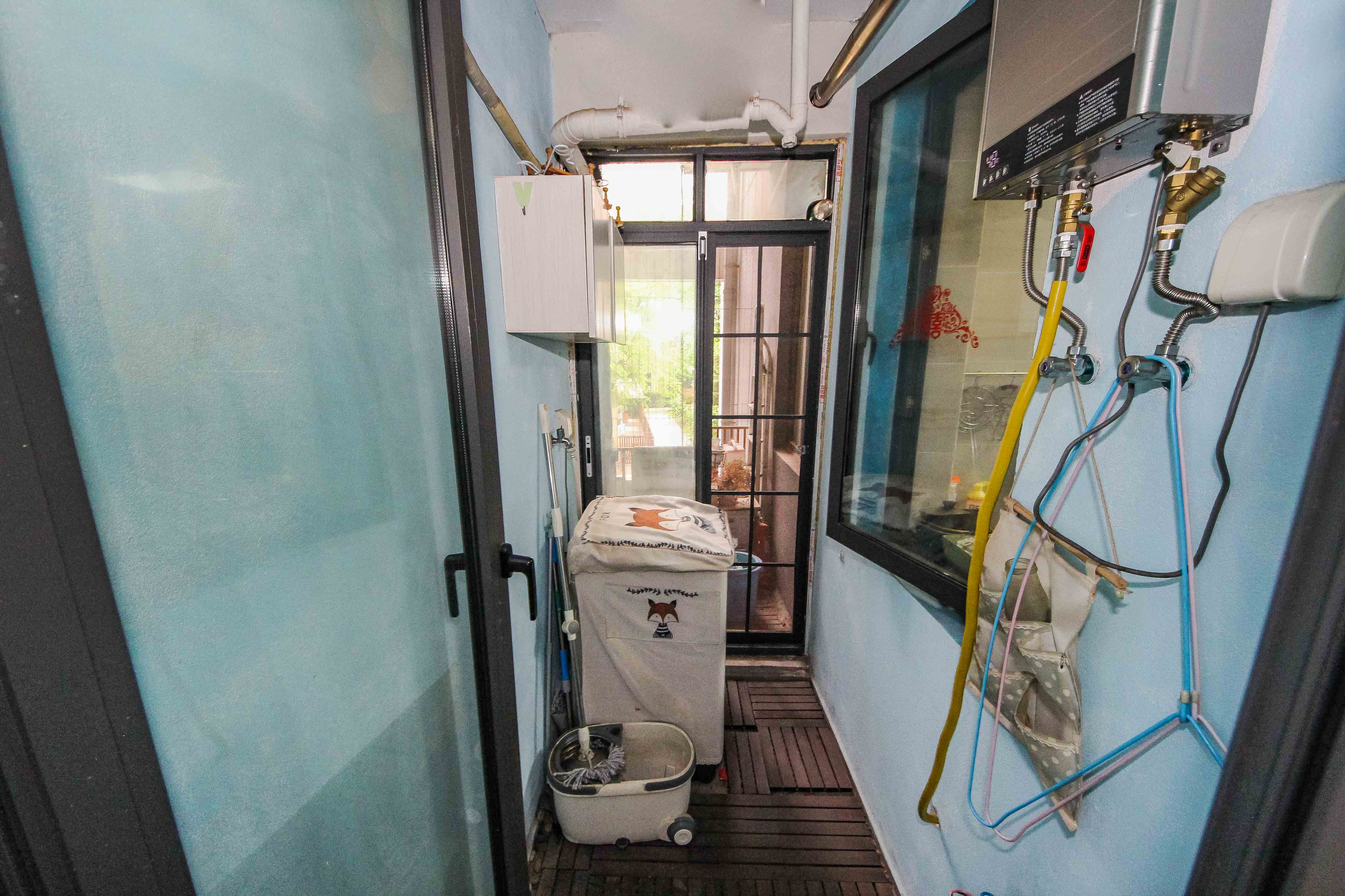 阳光100一期、四五期 3室2厅1卫 75.0万 阳光100一期、四五期 3室2厅1卫 75.0万其他