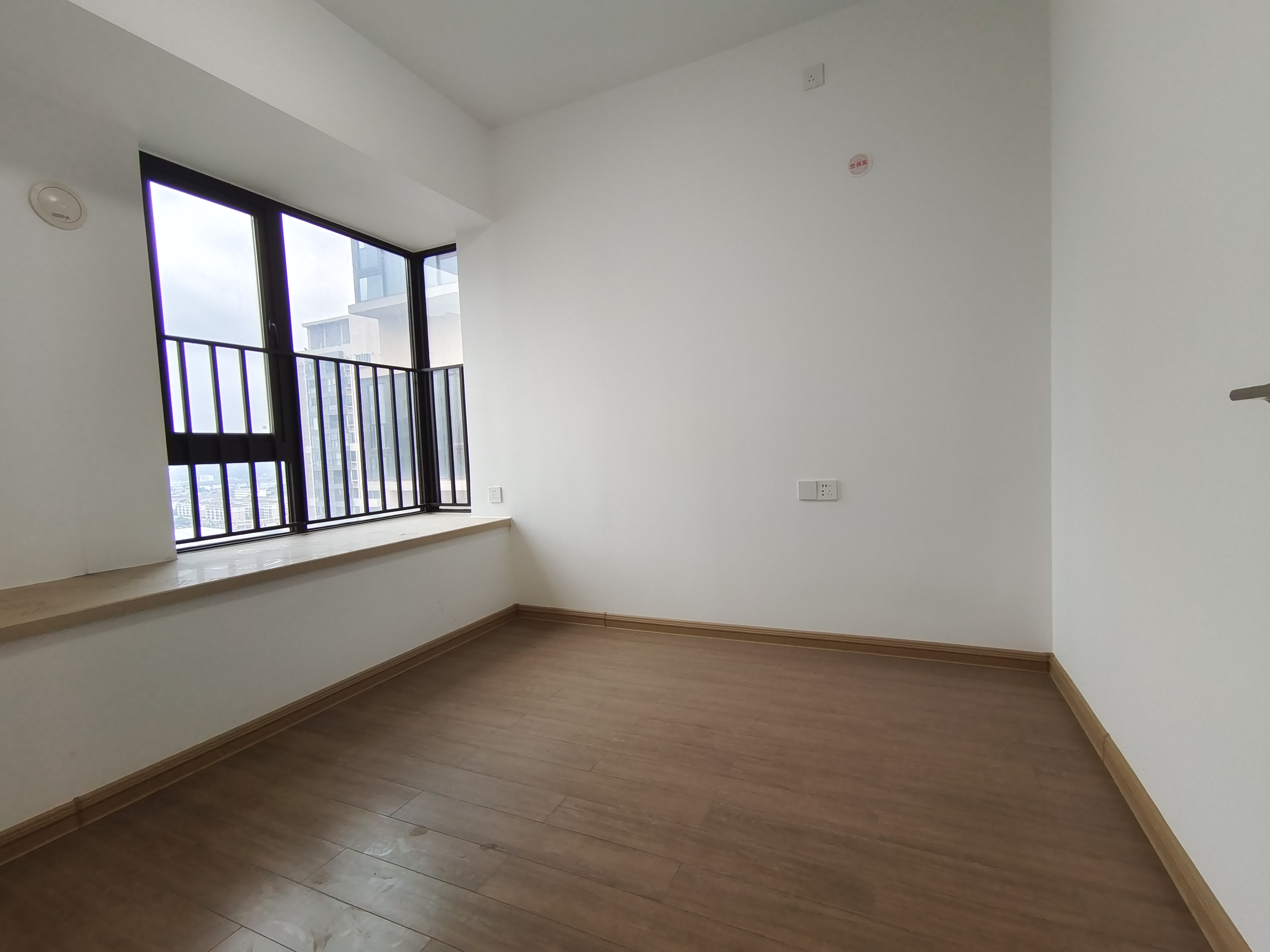 蓝溪谷  3室2厅2卫    66.0万 蓝溪谷  3室2厅2卫    66.0万室内图