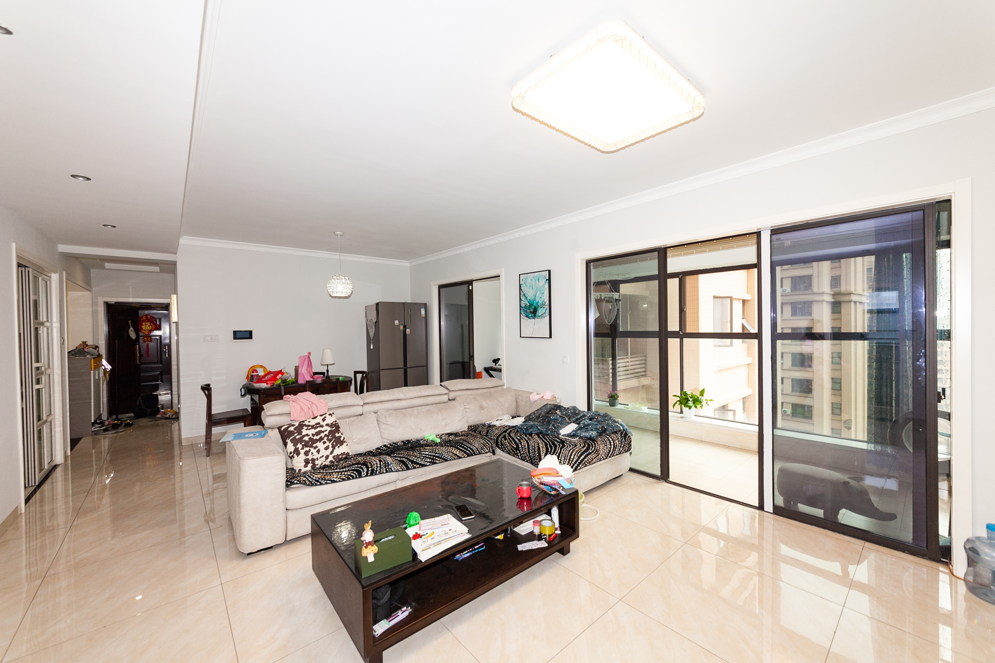 润和又一城 4室2厅2卫 98.0万 润和又一城 4室2厅2卫 98.0万客厅