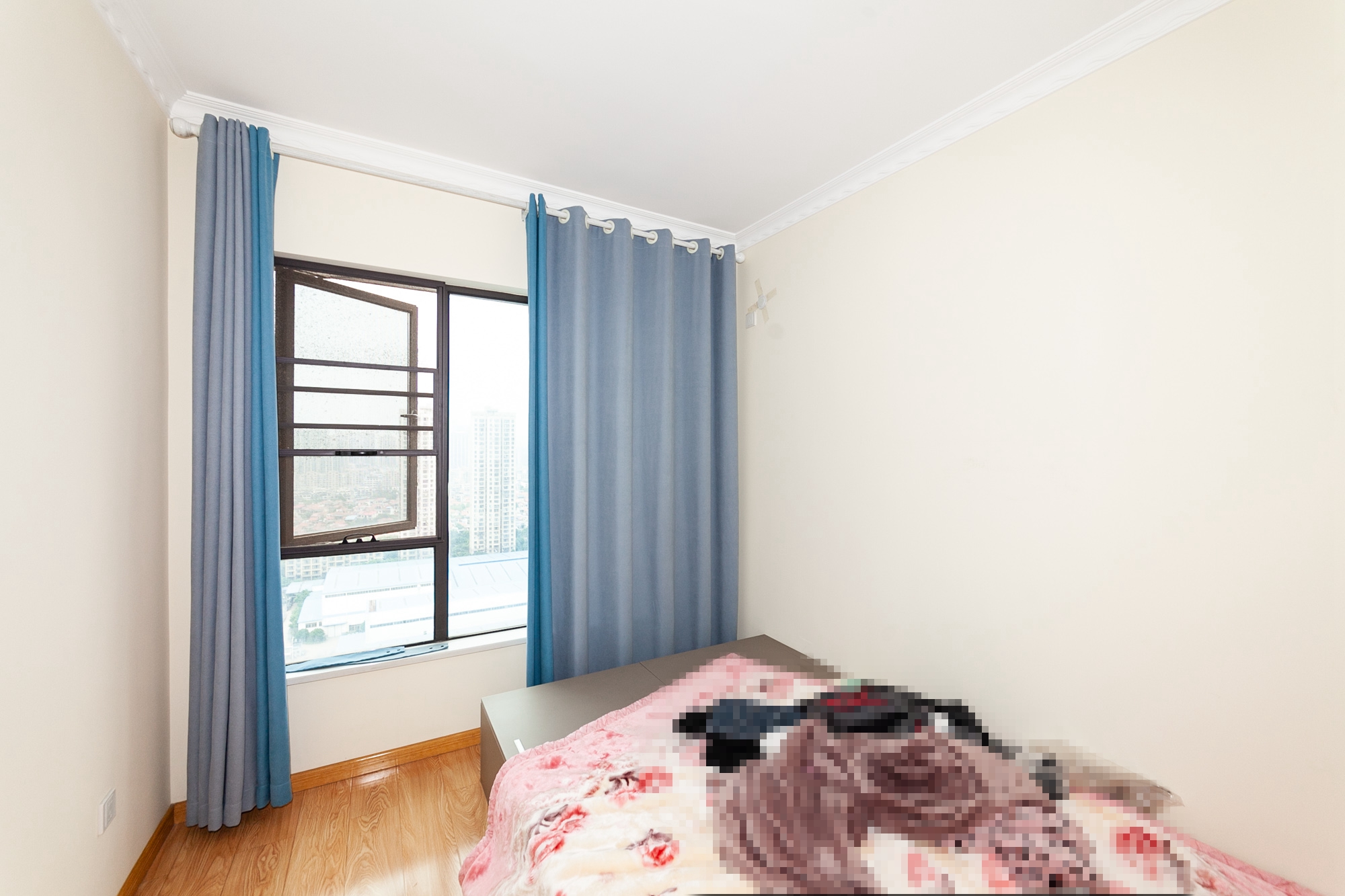 润和又一城 4室2厅2卫 98.0万 润和又一城 4室2厅2卫 98.0万卧室