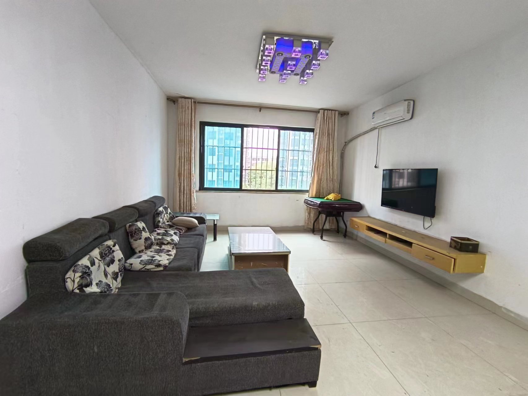 圣华名城建设北路110号 3室2厅2卫 68.0万 圣华名城建设北路110号 3室2厅2卫 68.0万室内图