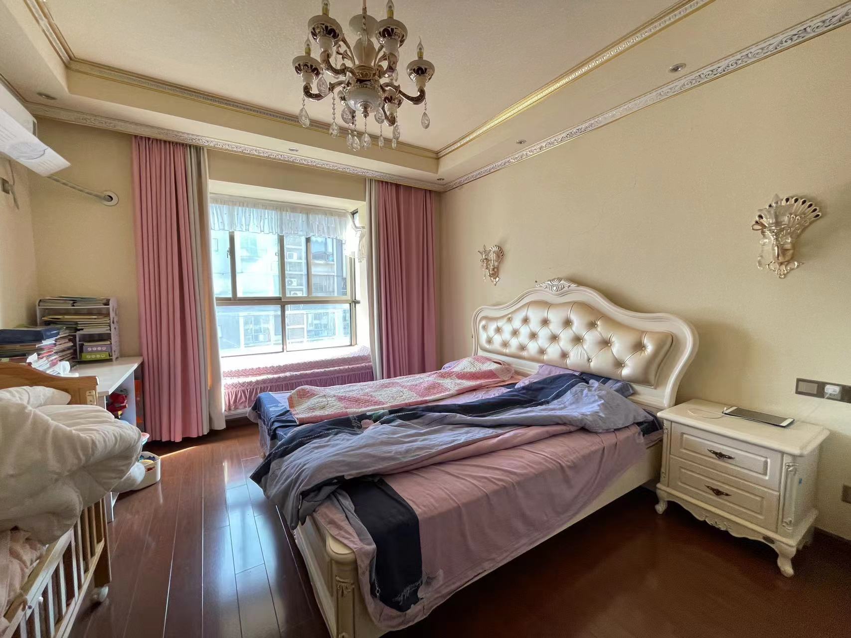 庐山恋 4室2厅3卫 106.8万 庐山恋 4室2厅3卫 106.8万室内图