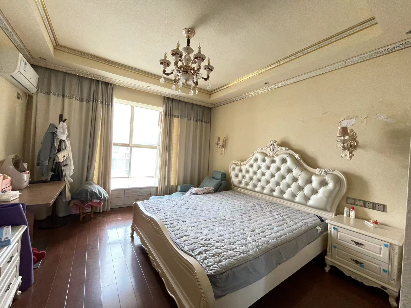 庐山恋 4室2厅3卫 106.8万 庐山恋 4室2厅3卫 106.8万室内图