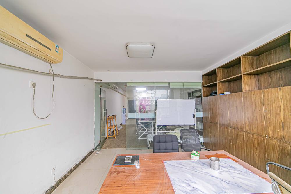 新时代广场  2室1厅1卫   49.90万