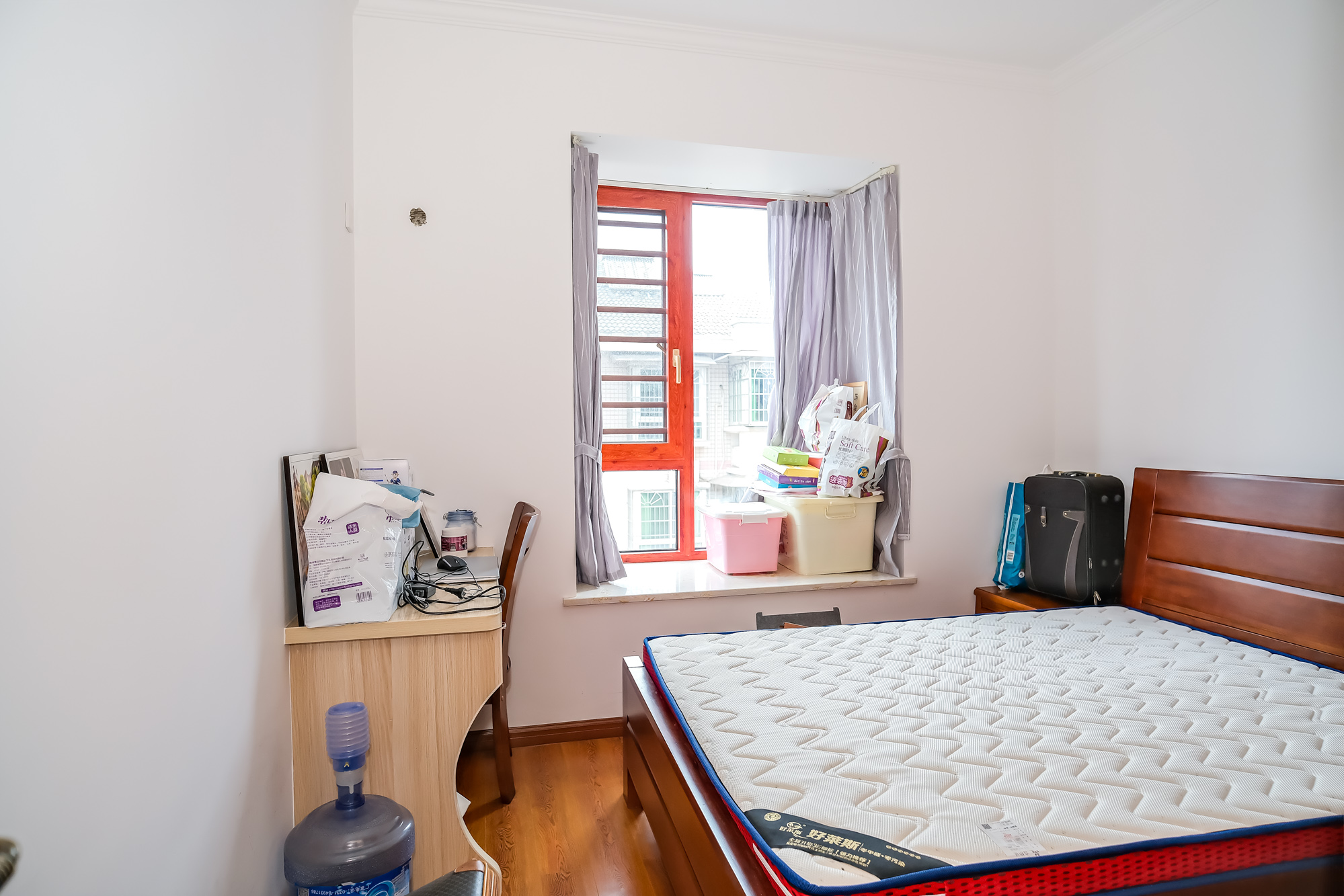 圆梦花园 3室2厅2卫 70.0万 圆梦花园 3室2厅2卫 70.0万卧室