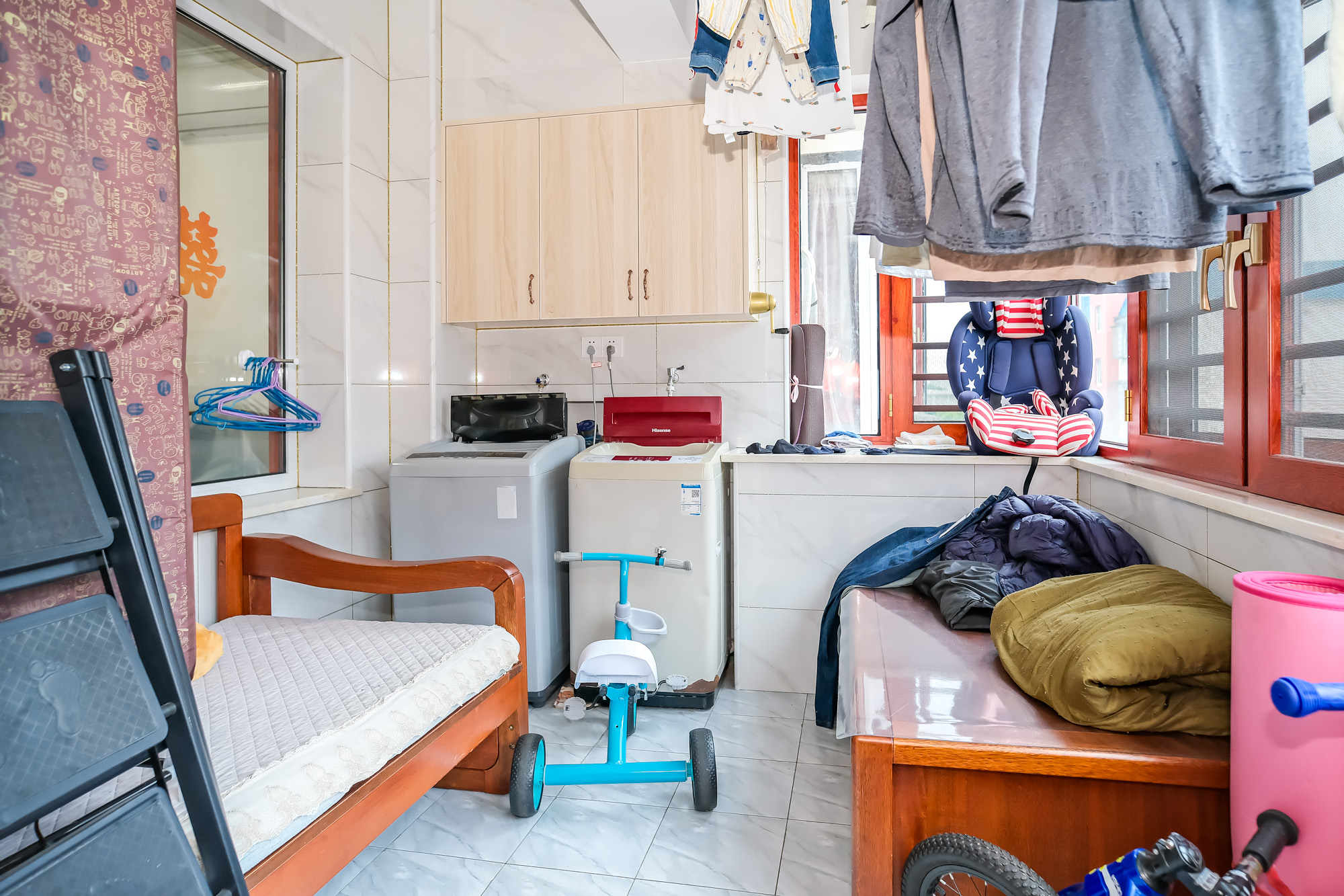 圆梦花园 3室2厅2卫 70.0万 圆梦花园 3室2厅2卫 70.0万阳台